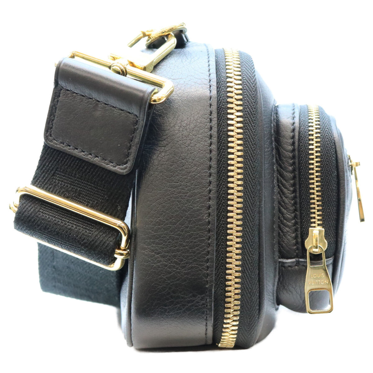 Louis Vuitton Black Leather Shoulder Bag (Pre-Owned)
