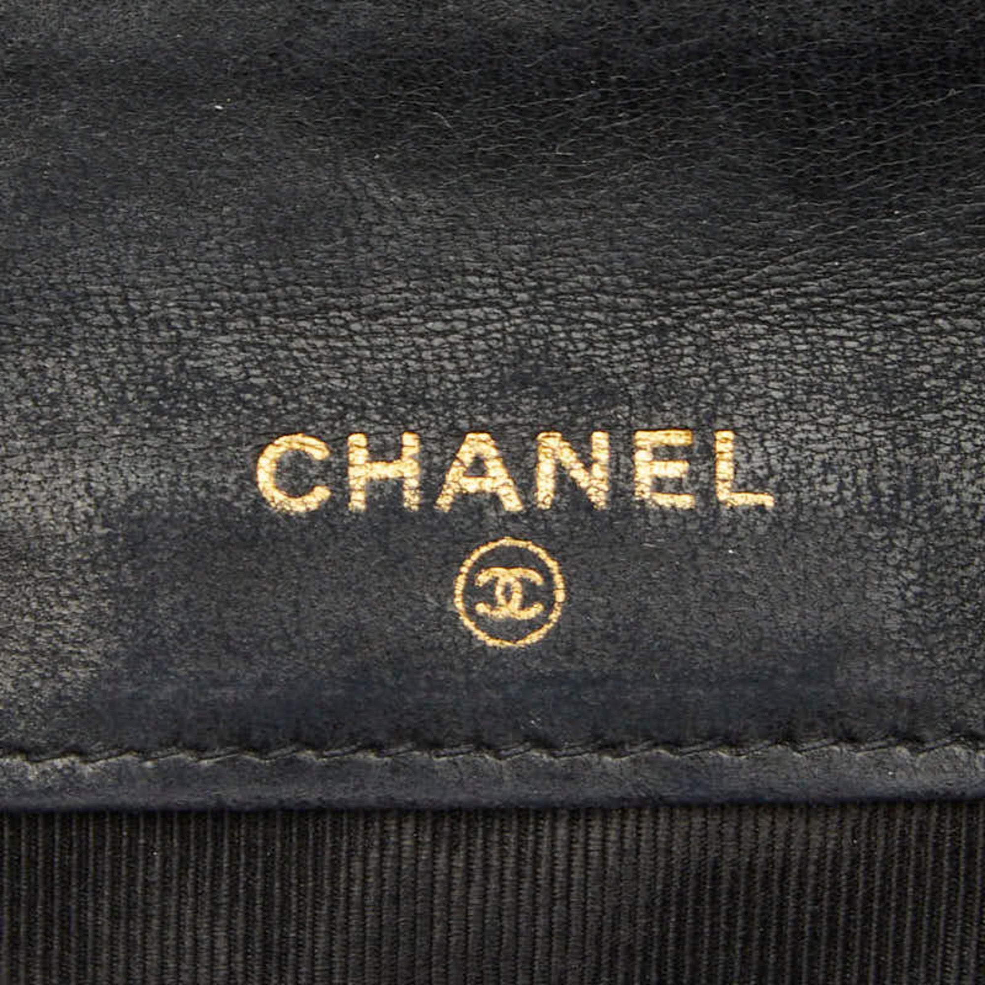 Chanel Black Leather Wallet (Bi-Fold) (Pre-Owned)