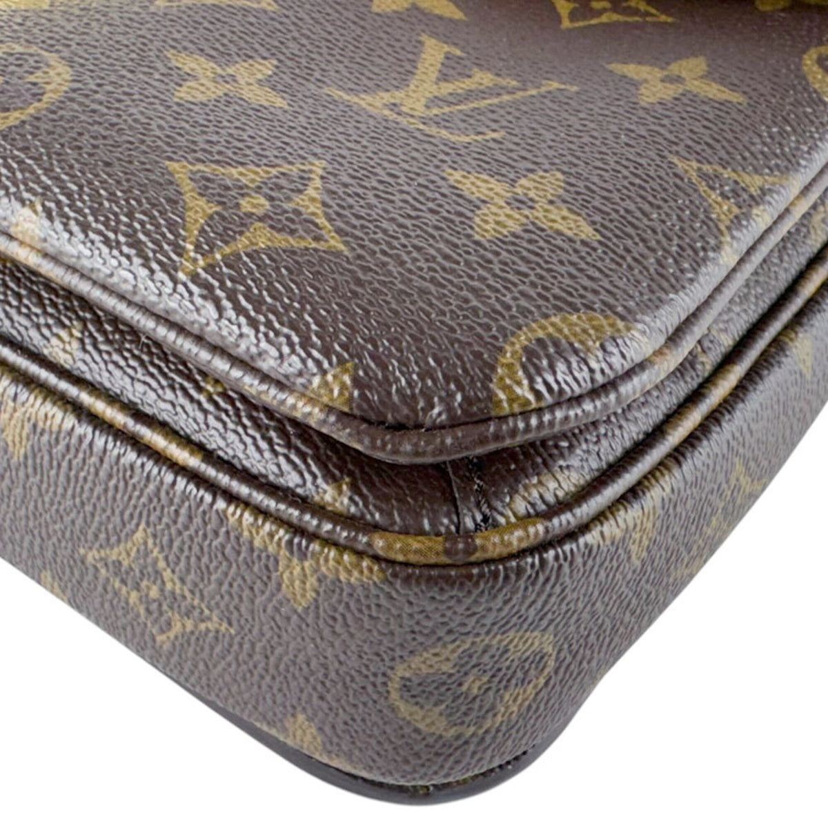 Louis Vuitton Brown Monogram Monogram Pochette Shoulder Bag (Pre-Owned)