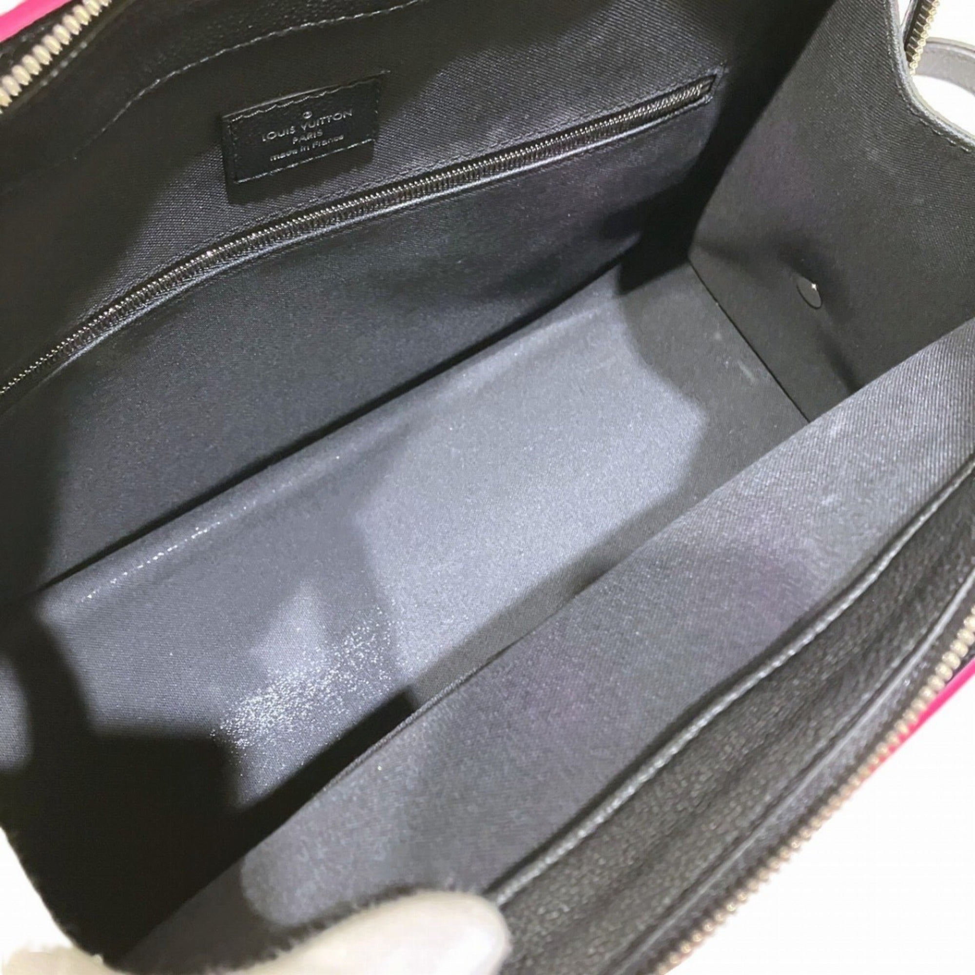Louis Vuitton Black Epi Leather Handbag (Pre-Owned)