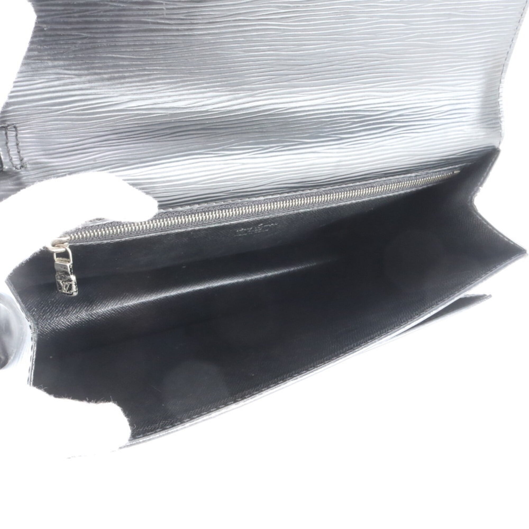 Louis Vuitton Noir Leather Handbag Pochette Pouch (Pre-Owned)