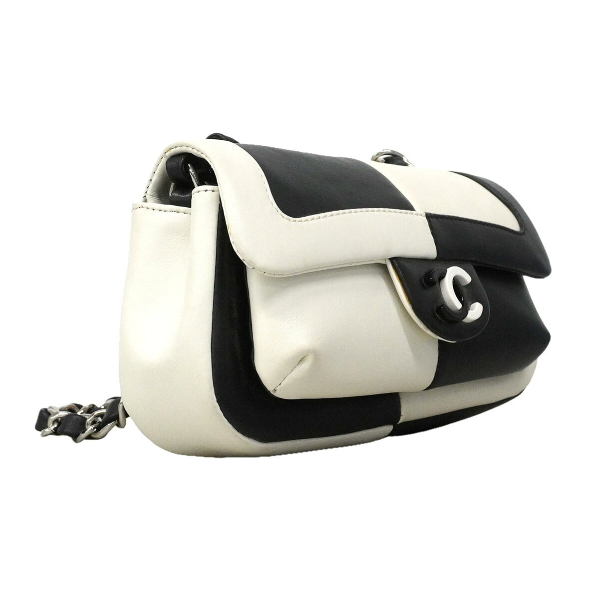 Chanel Black White Leather Shoulder Bag (Pre-Owned)