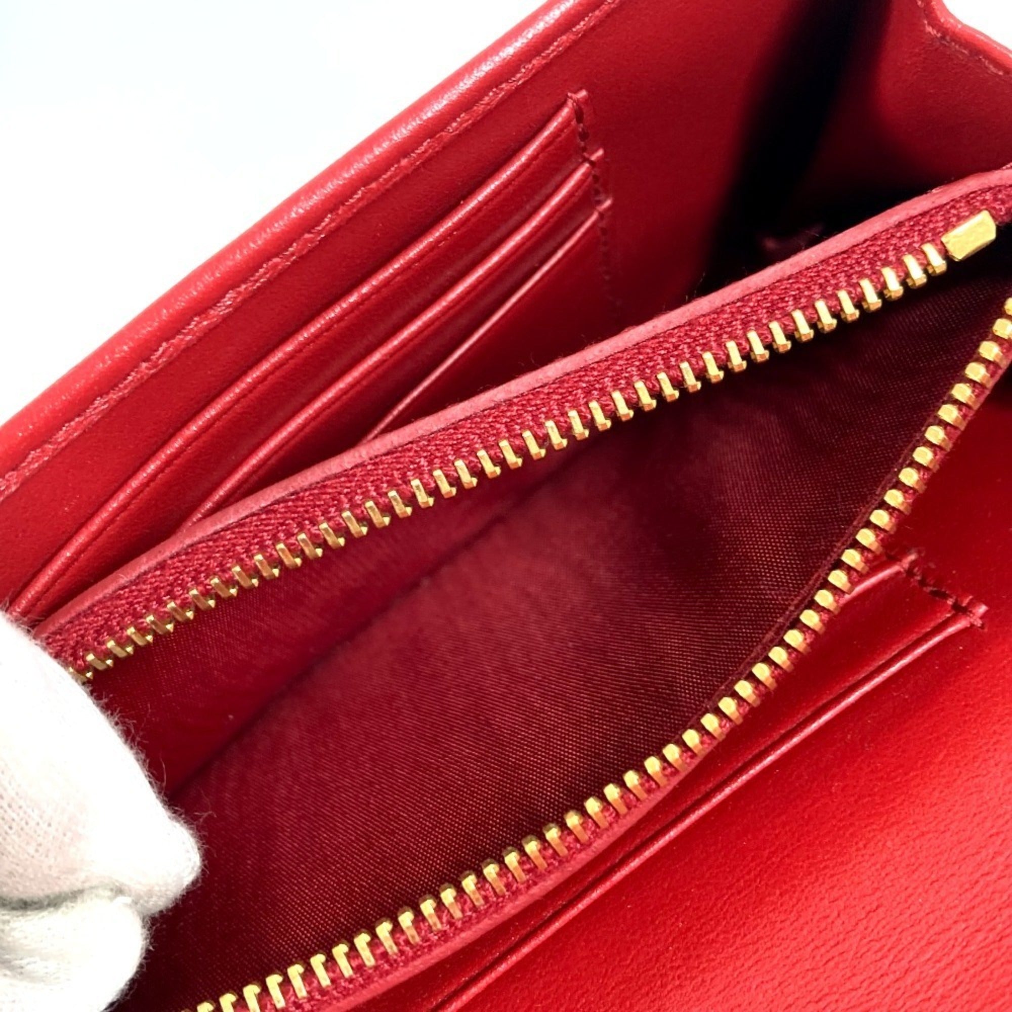 Prada Red Color Quilting Chain/Shoulder Wallet (Pre-Owned)