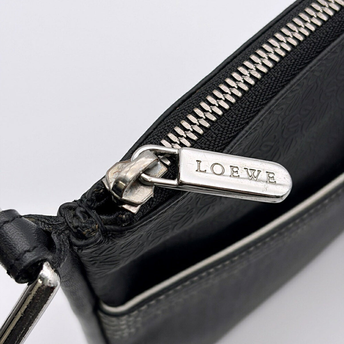 Loewe Black Pvc Leather Shoulder Bag (Pre-Owned)