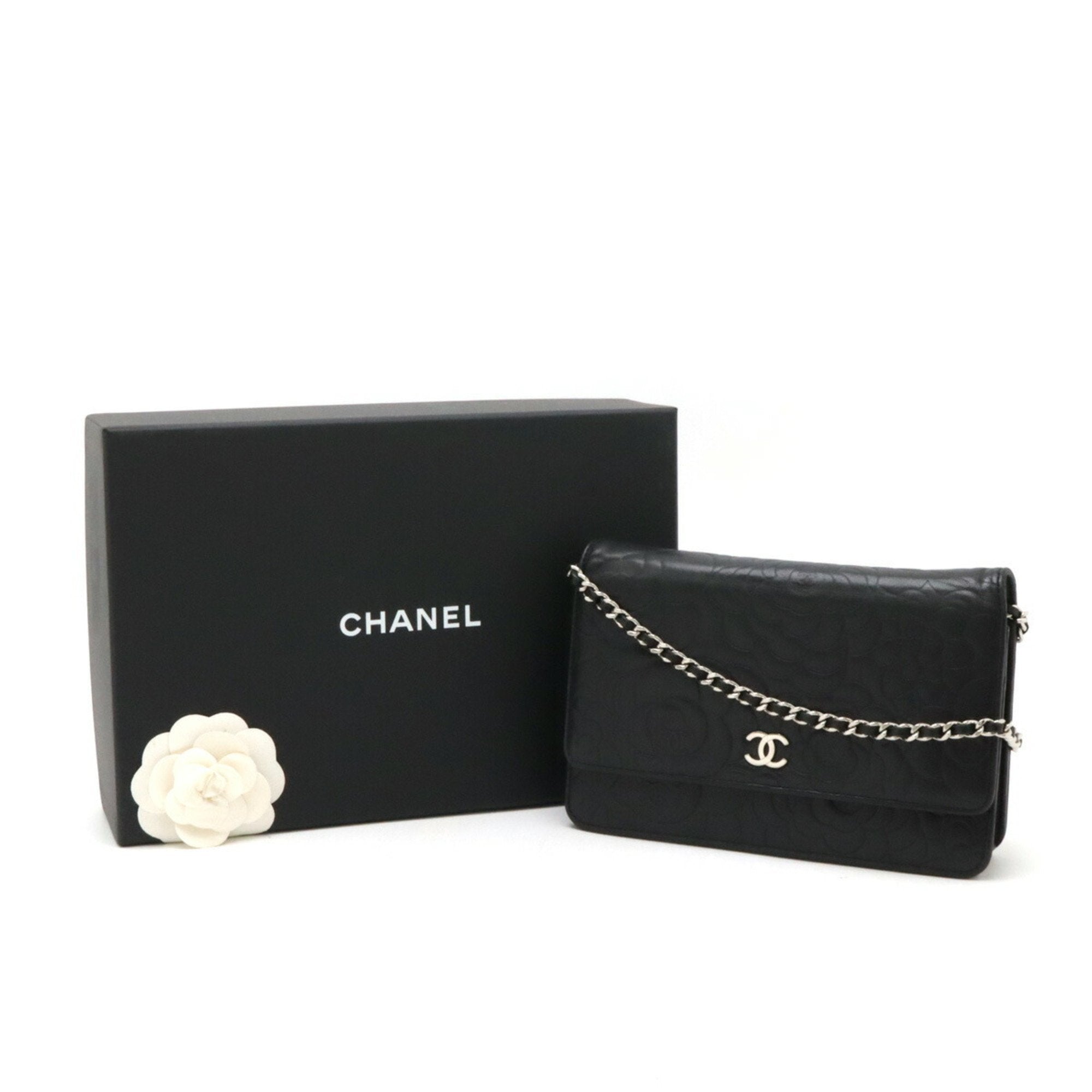 Chanel Camellia Black Leather Chain/Shoulder Wallet (Pre-Owned)