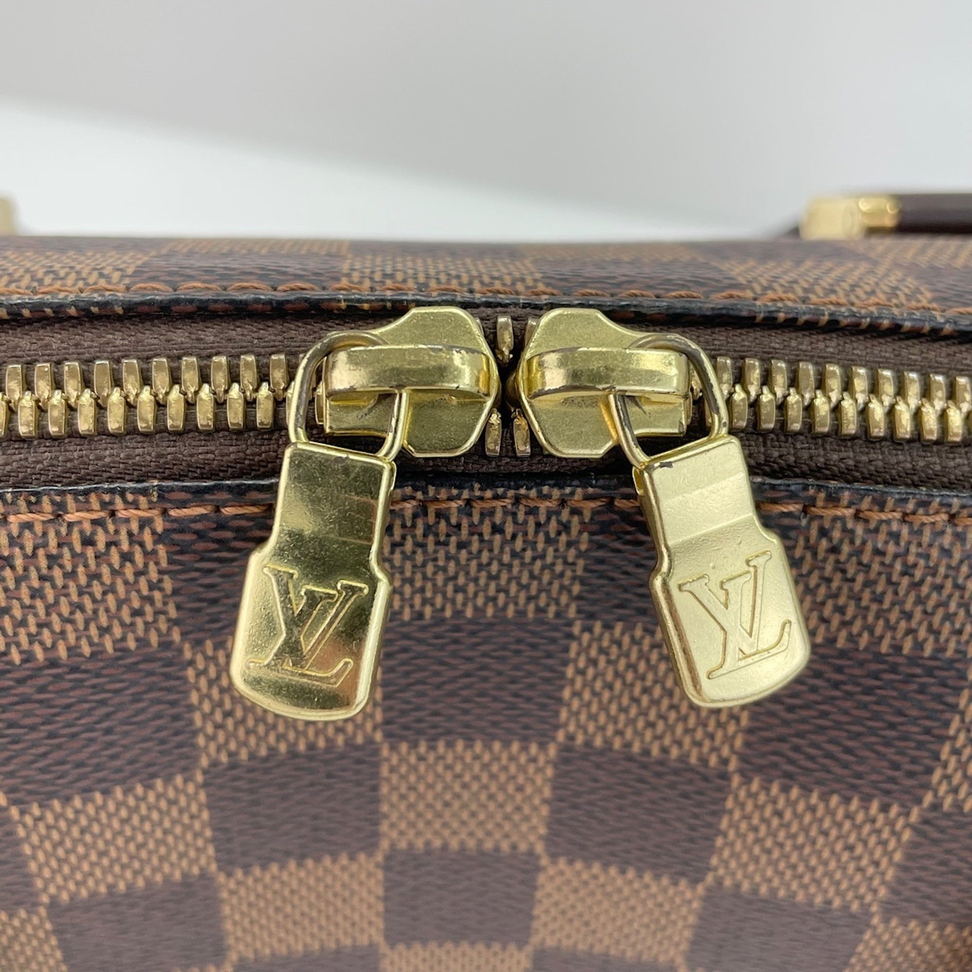 Louis Vuitton Brown Handbag (Pre-Owned)