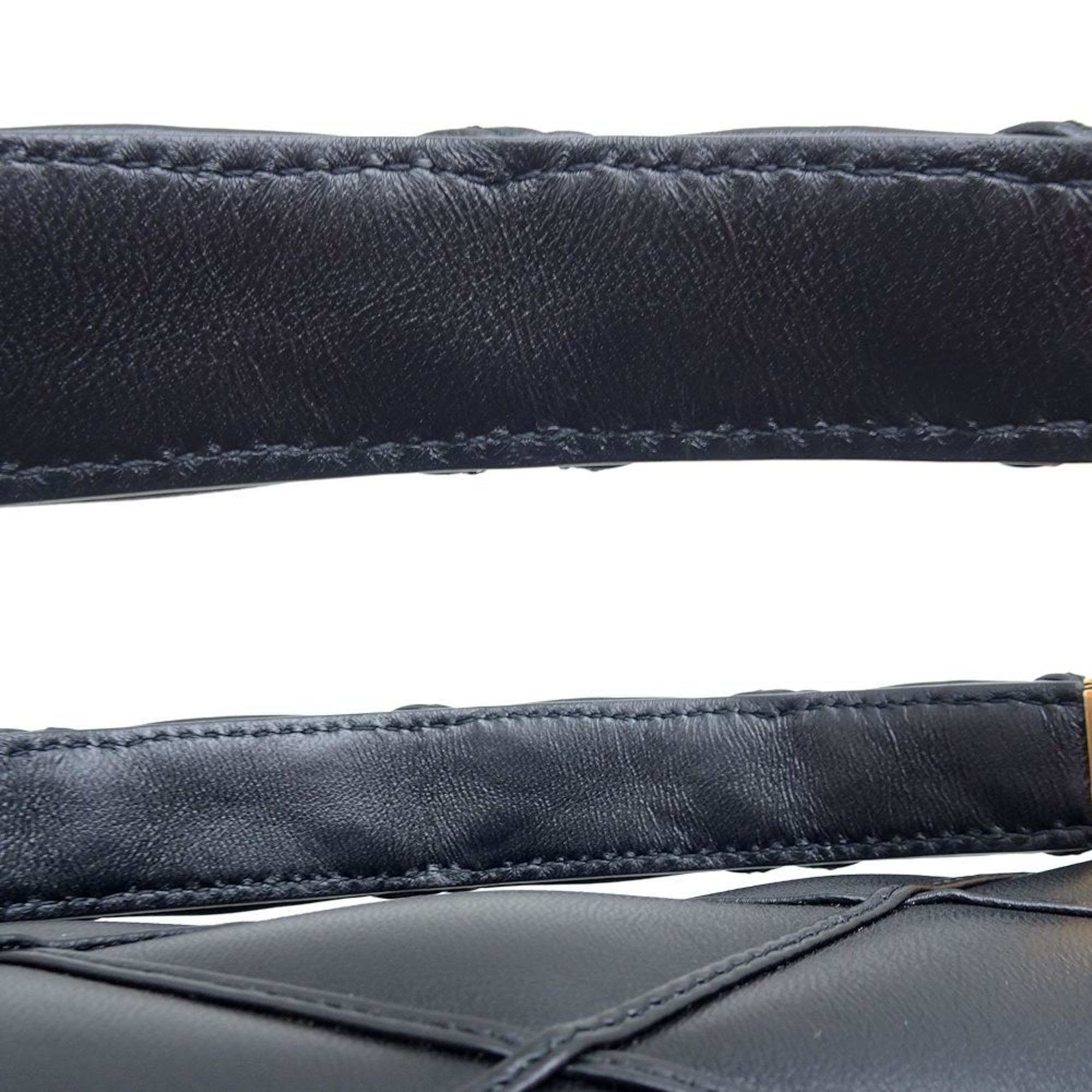 Louis Vuitton Noir Leather Shoulder Bag (Pre-Owned)