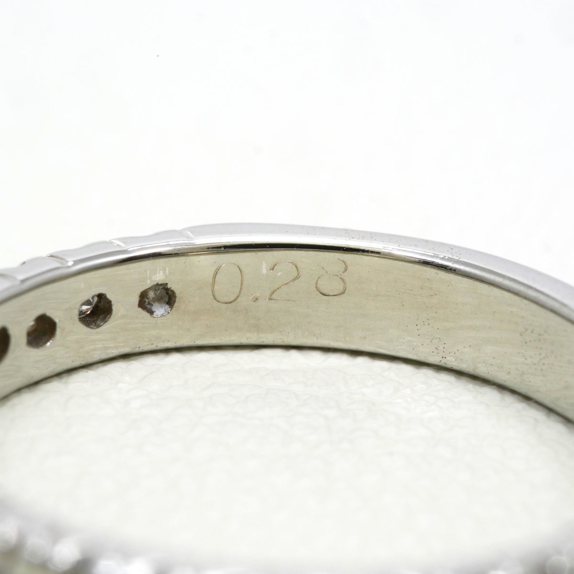 Unbranded White Gold White Gold (18K) Band Ring (Pre-Owned)