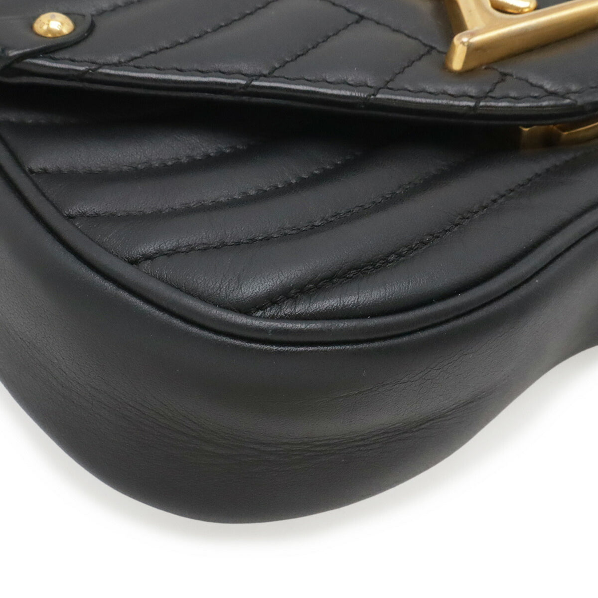 Louis Vuitton Black Noir Leather Shoulder Bag (Pre-Owned)