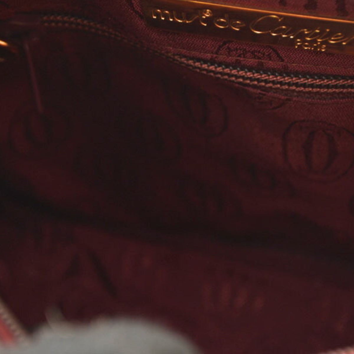 Cartier Must Bordeaux Leather Shoulder Bag (Pre-Owned)