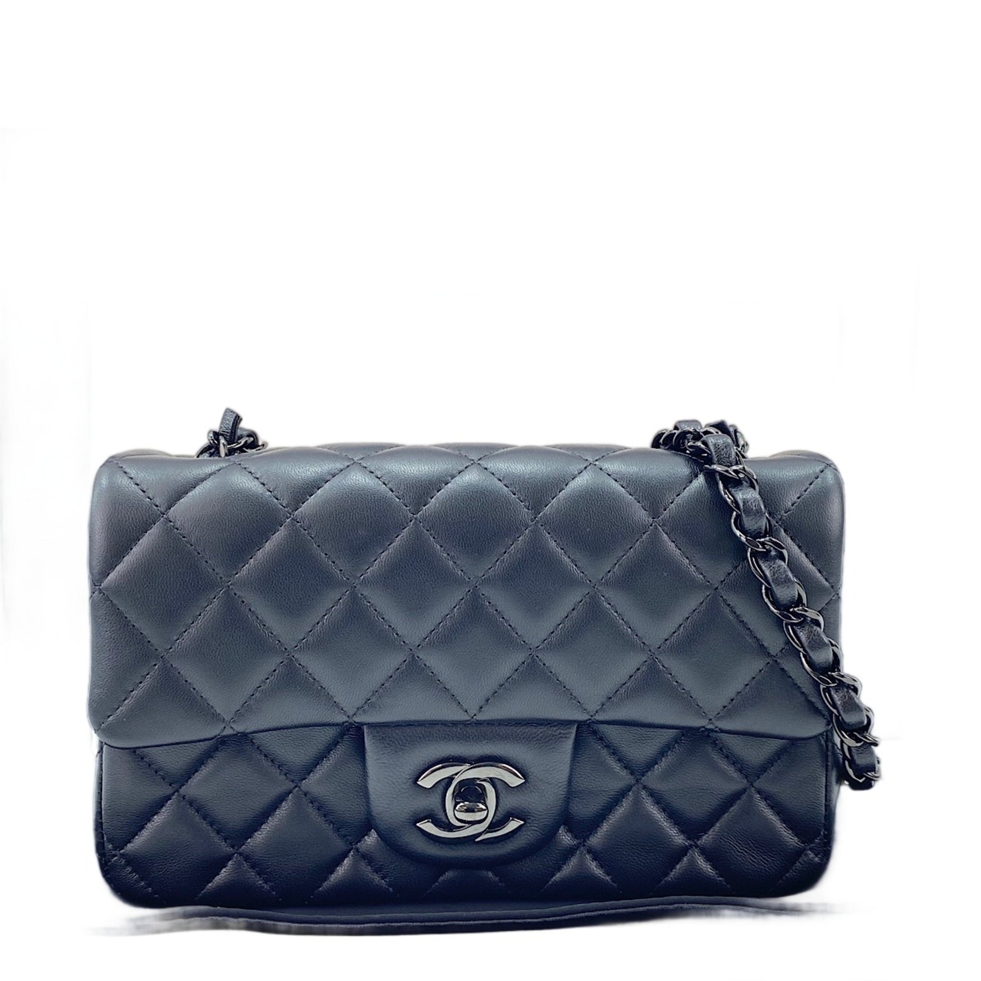 Chanel Black Shoulder Bag (Pre-Owned)