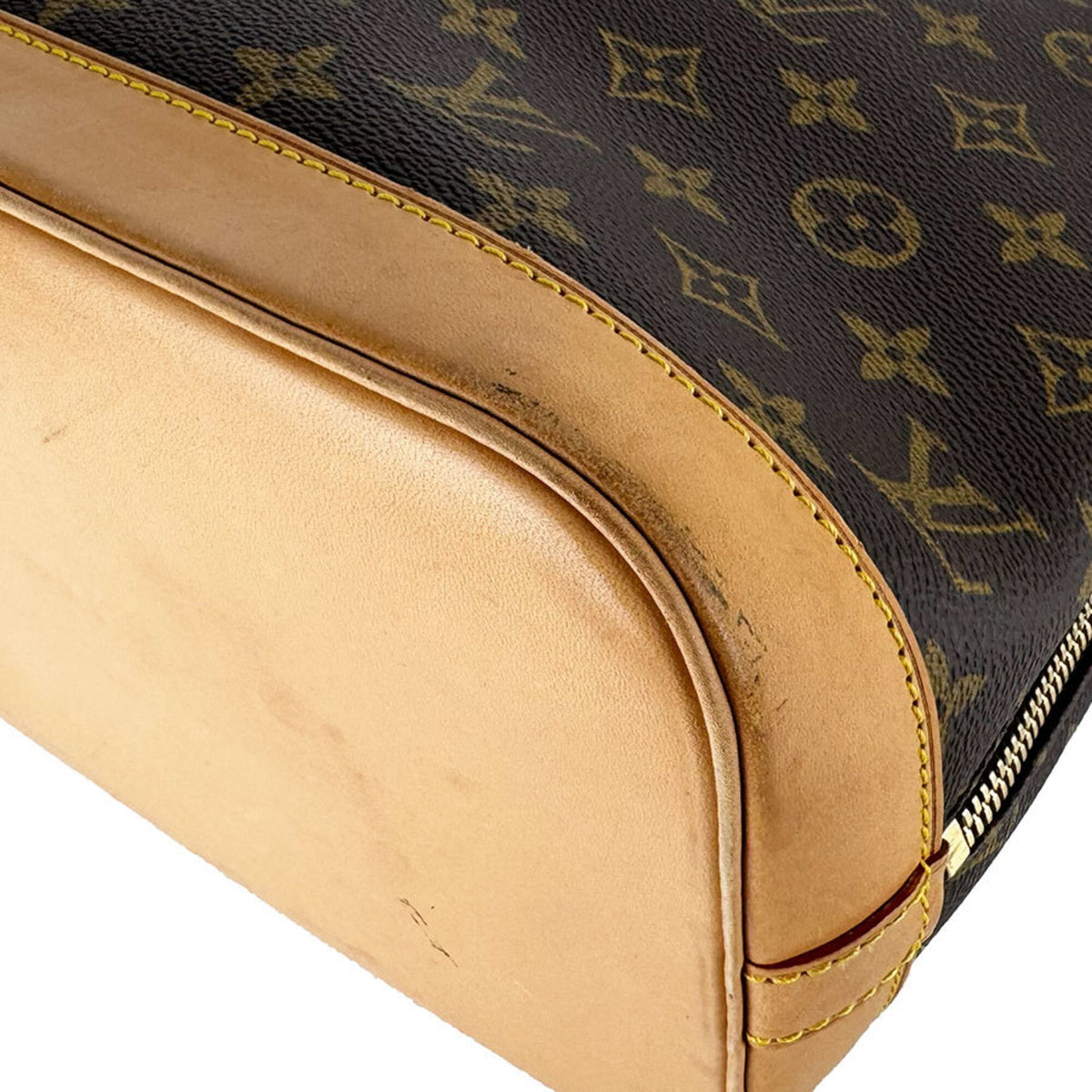 Louis Vuitton Brown Monogram Monogram Handbag (Pre-Owned)