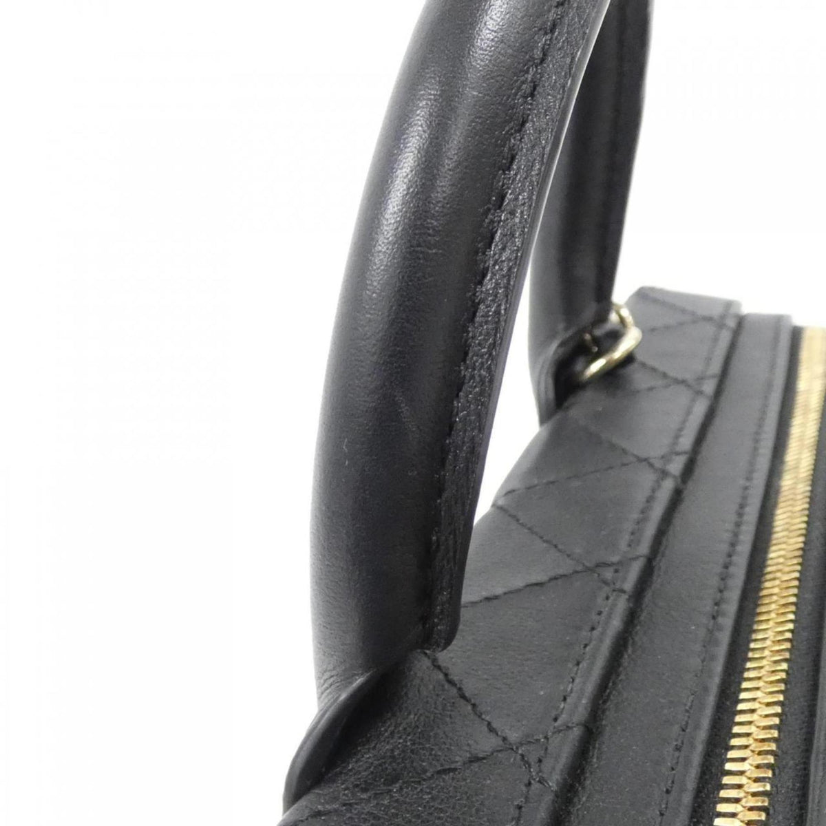 Chanel Black Leather Handbag (Pre-Owned)