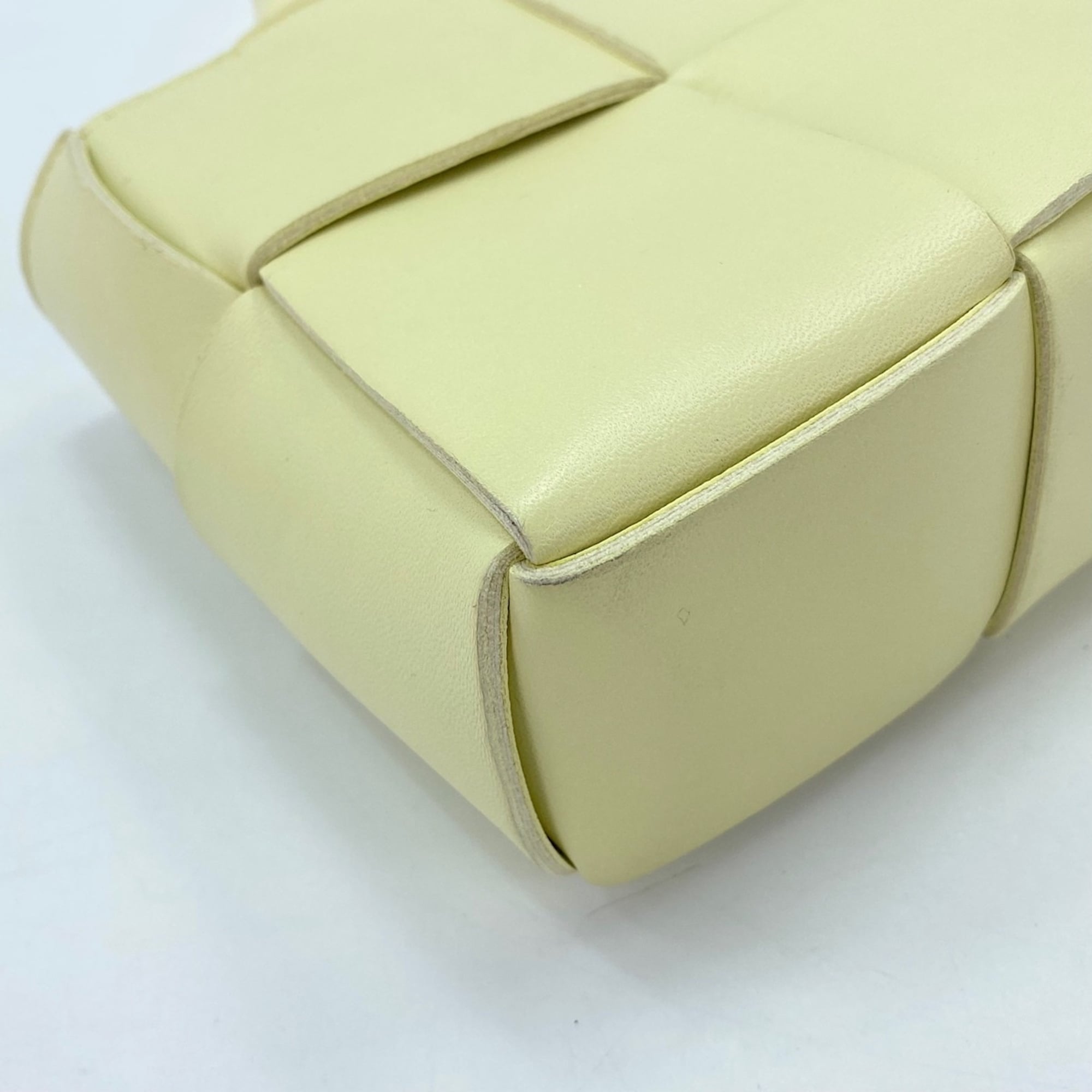 Bottega Veneta Yellow Handbag Shoulder Bag (Pre-Owned)