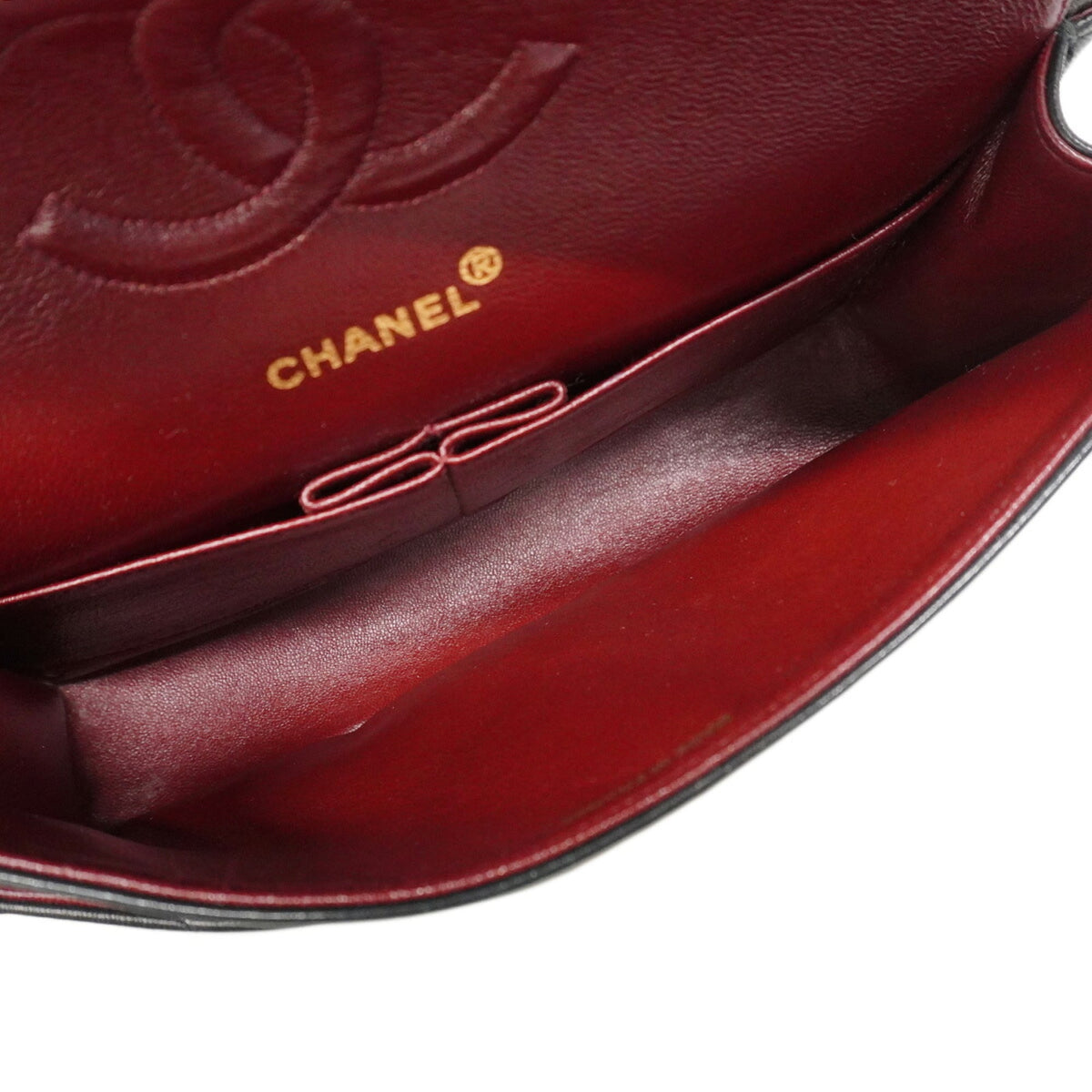 Chanel Black Leather Shoulder Bag (Pre-Owned)