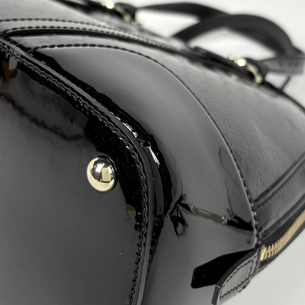 Gucci Black Patent Leather Handbag (Pre-Owned)