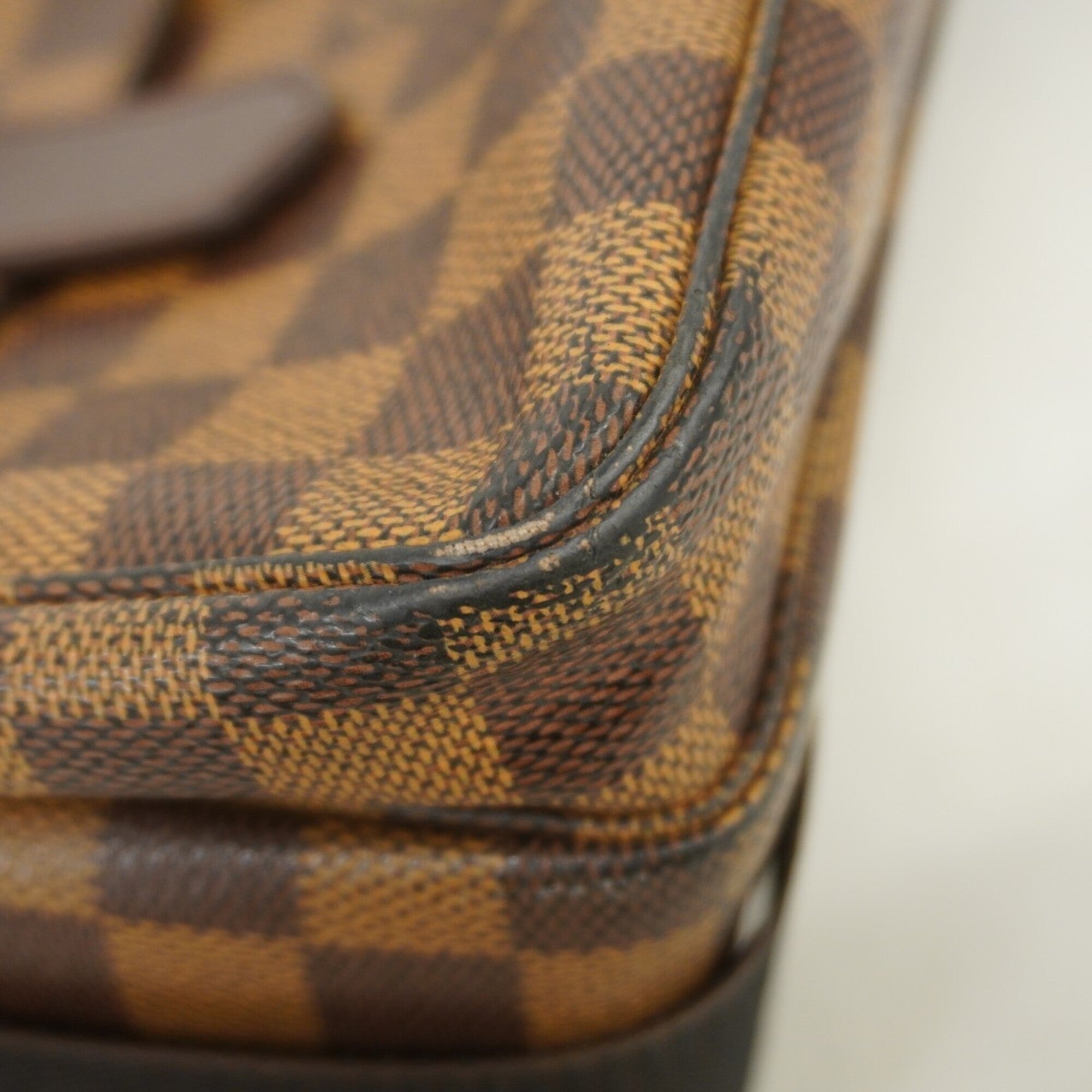Louis Vuitton Ebene Handbag (Pre-Owned)