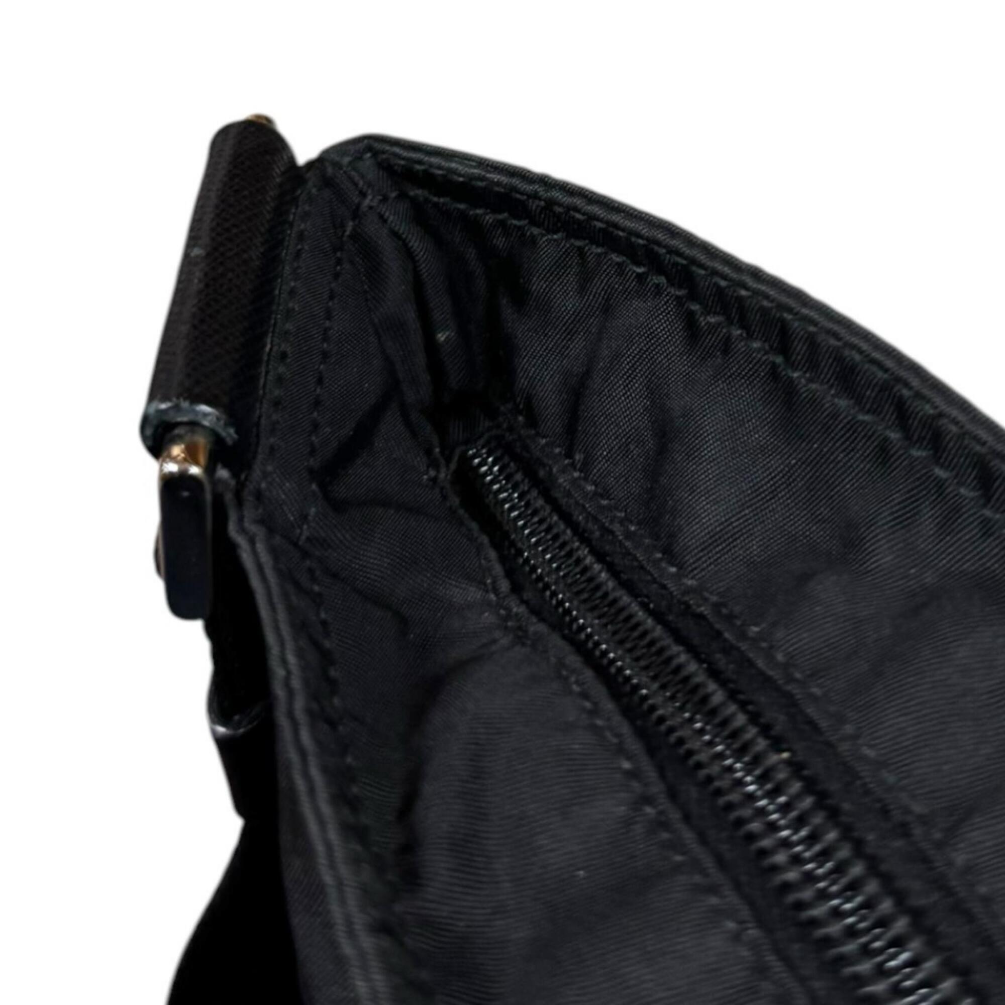 Prada Black Nylon Shoulder Bag (Pre-Owned)