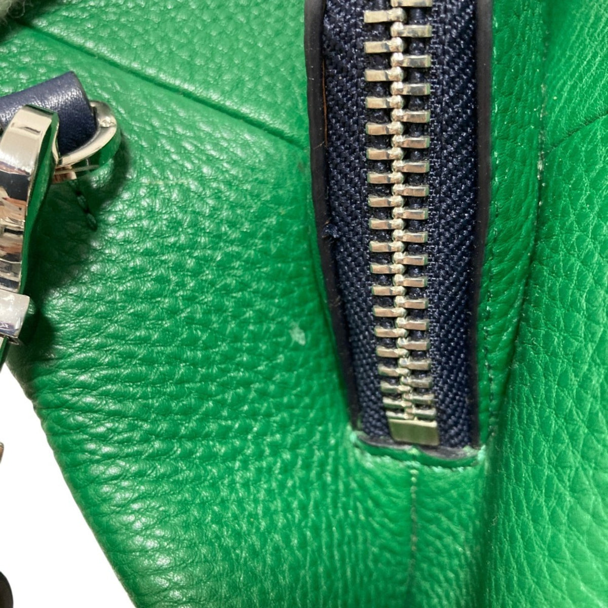 Tory Burch Green Navy Leather Shoulder Bag (Pre-Owned)