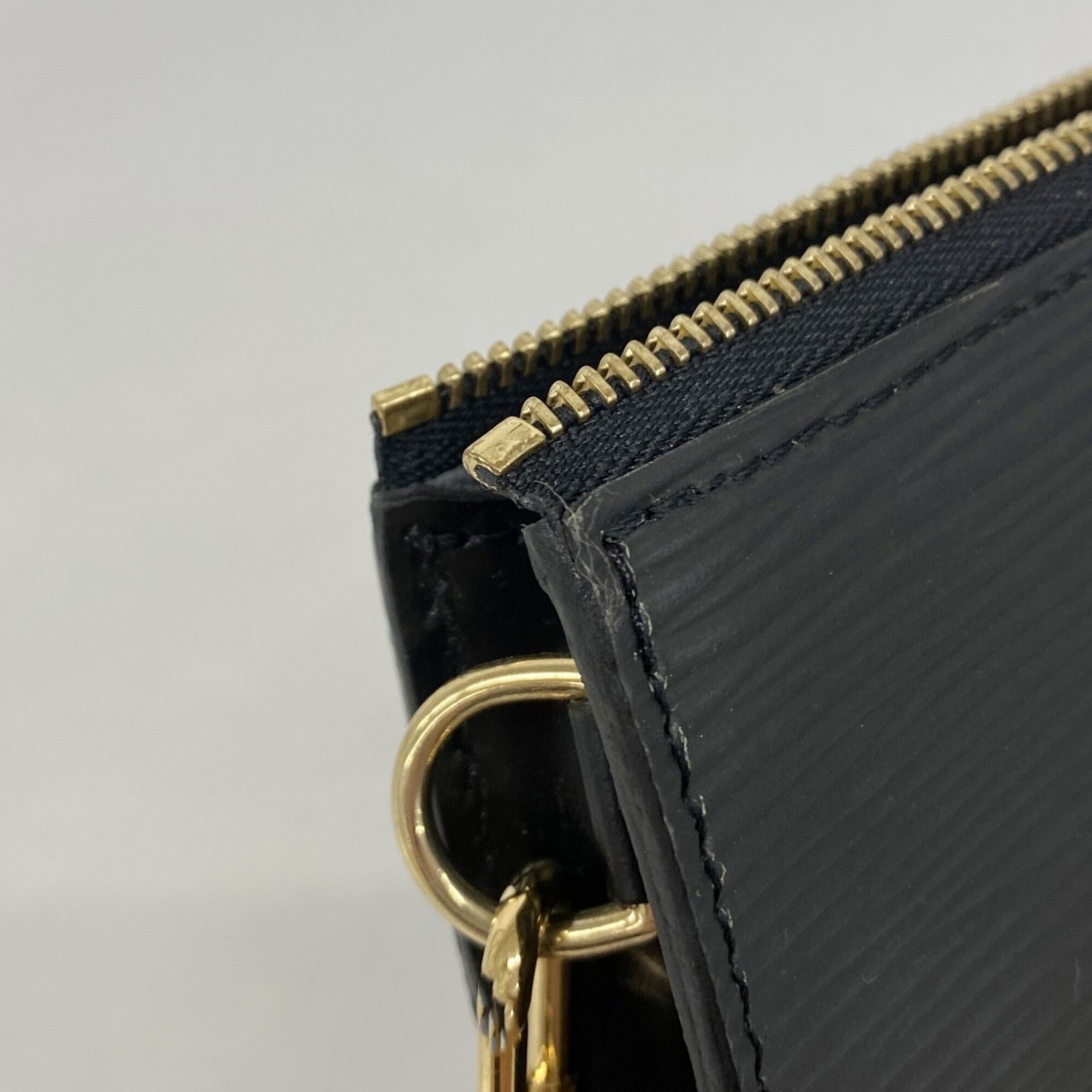 Louis Vuitton Noir Pouch (Pre-Owned)