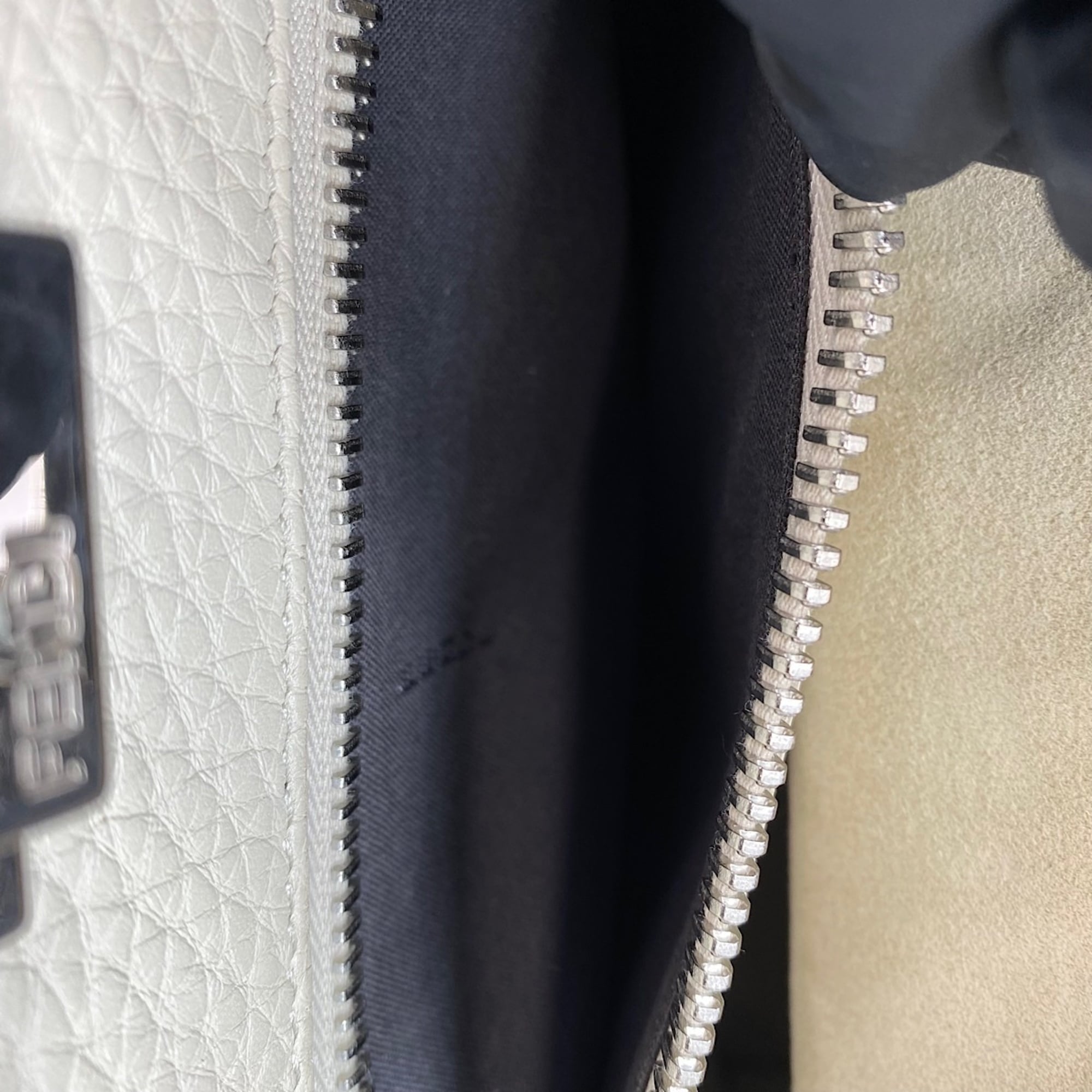 Fendi Peekaboo Gray Handbag Shoulder Bag (Pre-Owned)