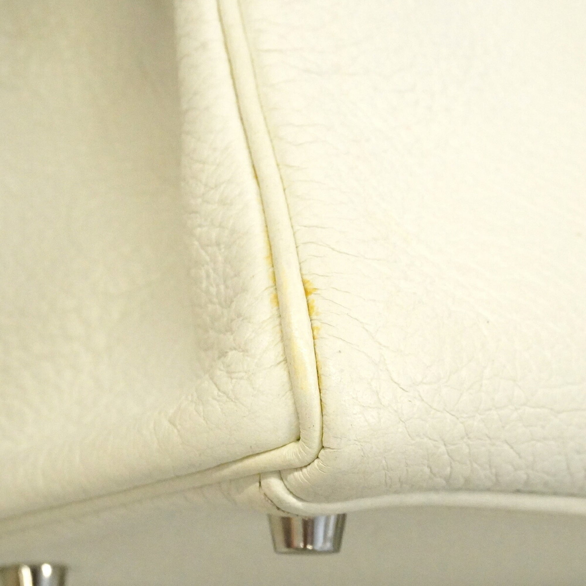 Hermes White Taurillon Clemence Leather Handbag (Pre-Owned)