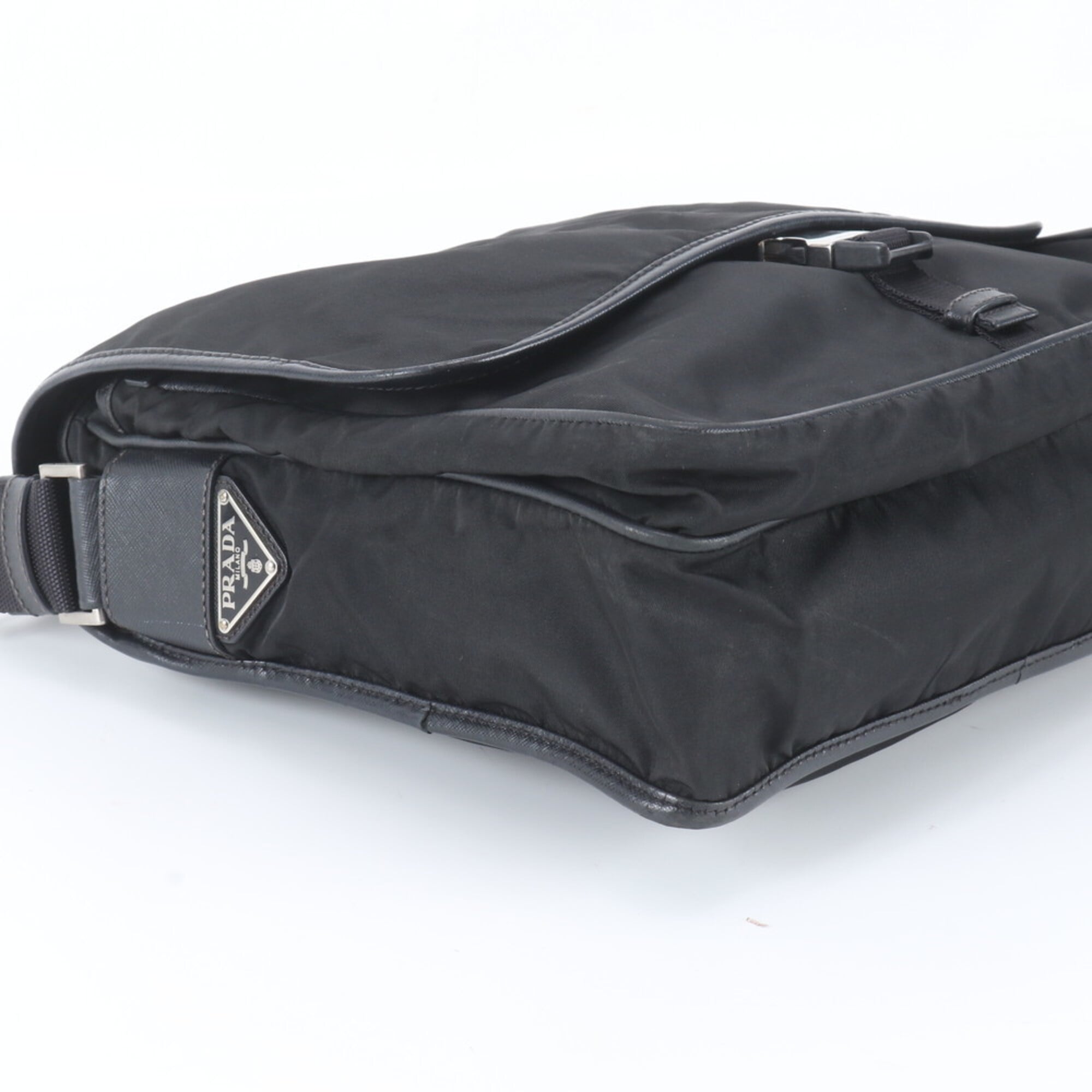Prada Black White Nylon Leather Shoulder Bag (Pre-Owned)