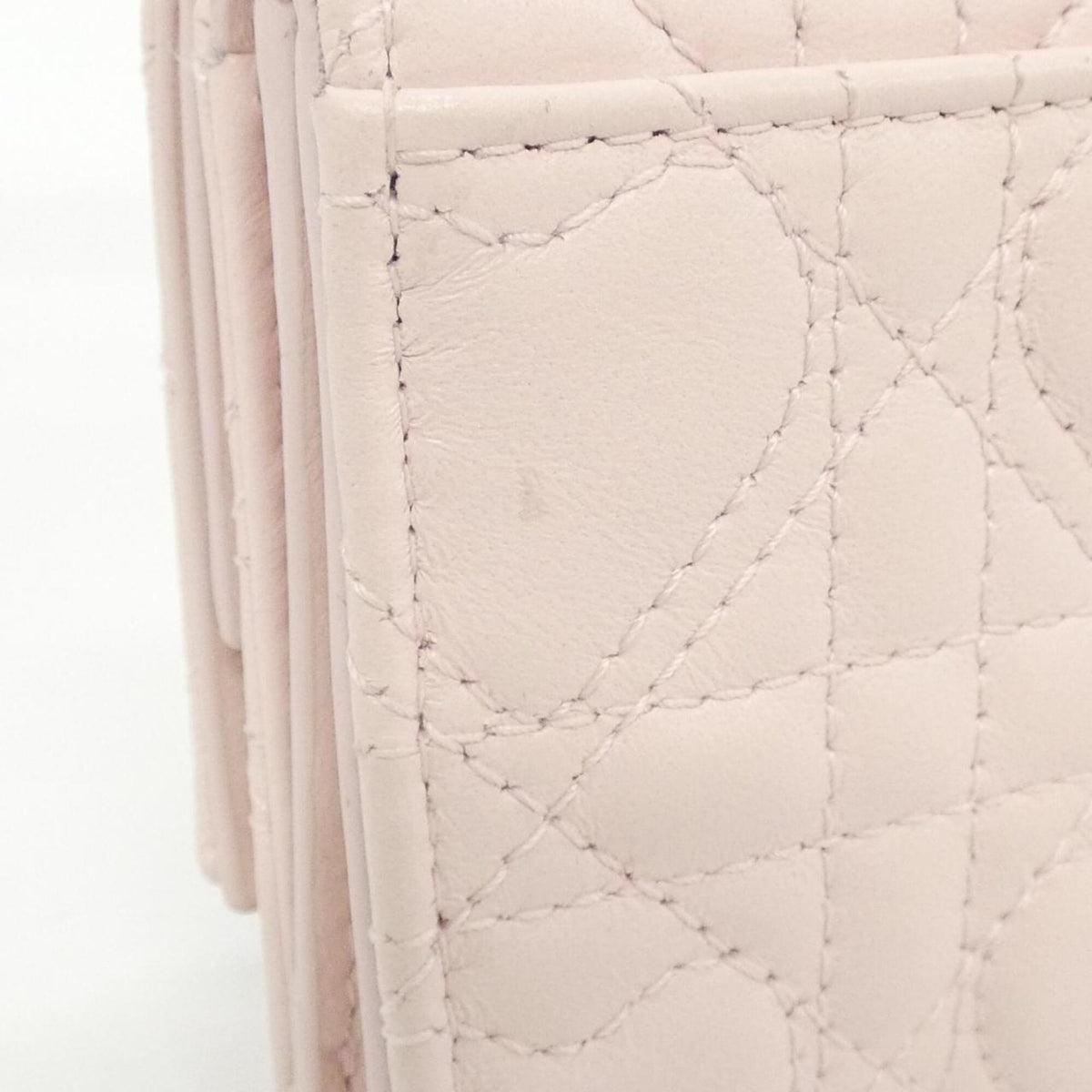 Christian Dior Pale Pink Leather Wallet (Bi-Fold) (Pre-Owned)