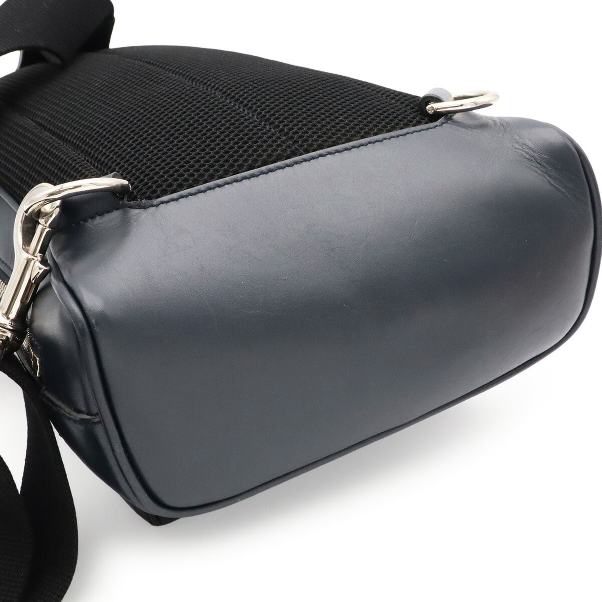 Gucci Guccissima Navy Leather Shoulder Bag Sling Bag (Pre-Owned)
