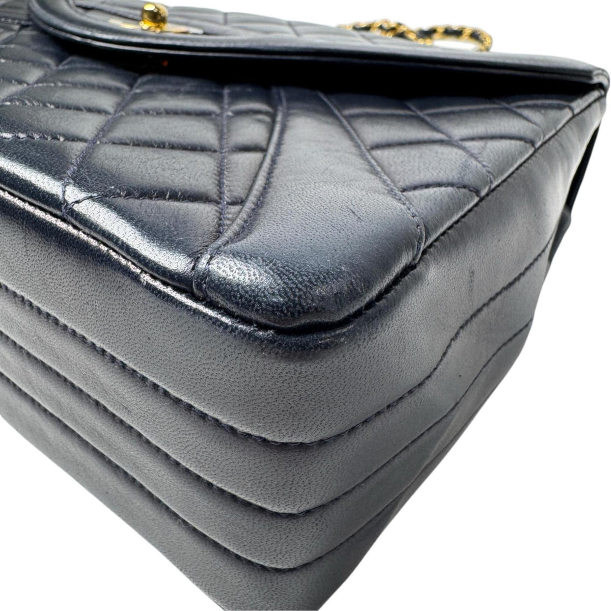 Chanel Dark Navy Leather Shoulder Bag (Pre-Owned)