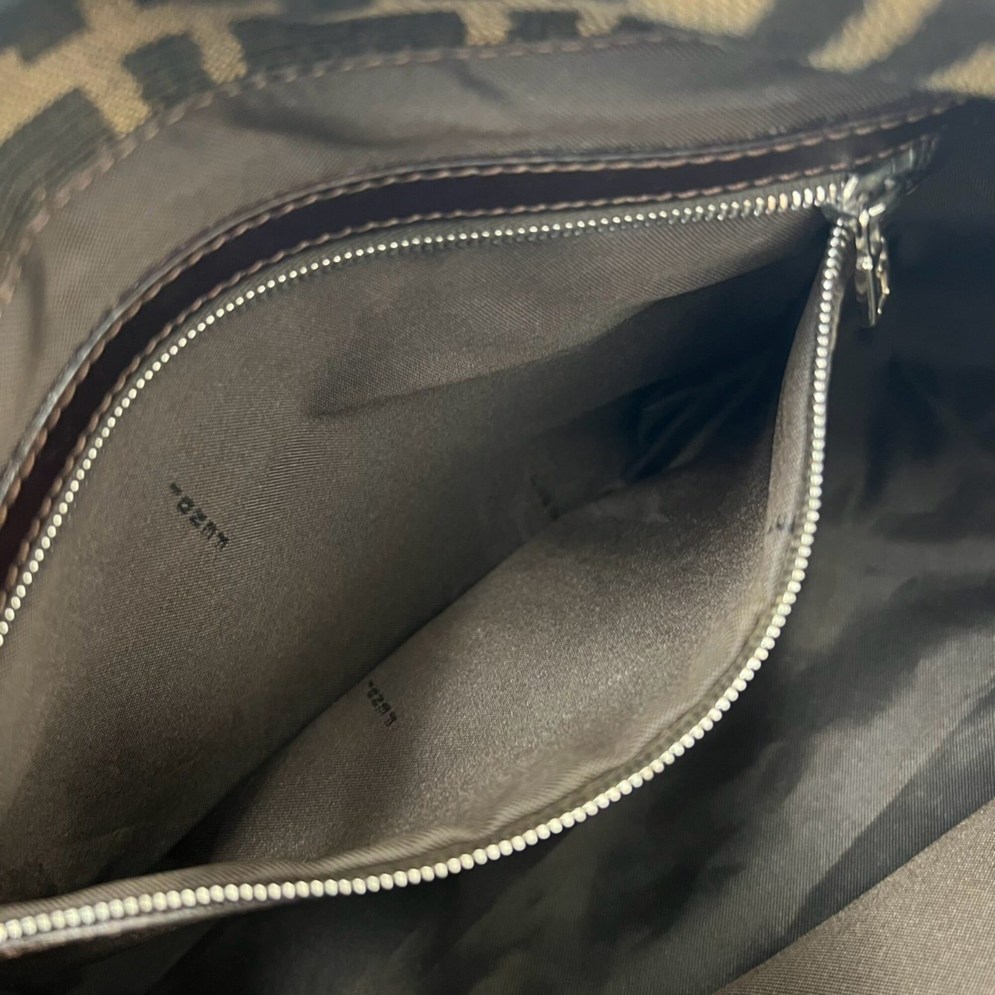 Fendi Black Brown Canvas Leather Shoulder Bag (Pre-Owned)