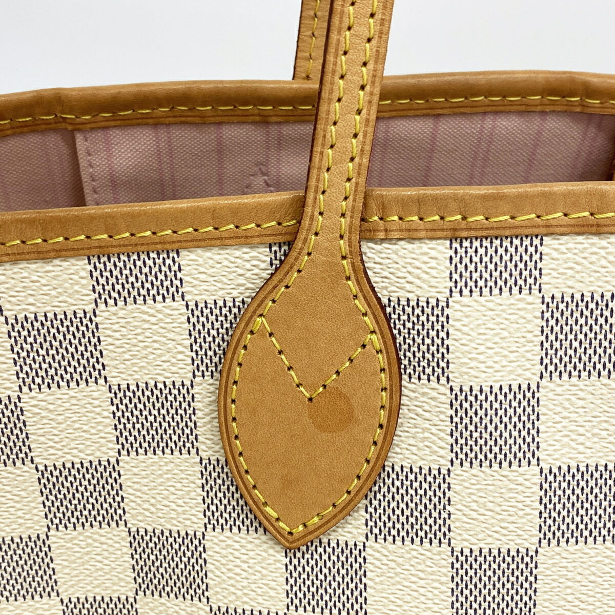 Louis Vuitton Rose Ballerine White Tote Bag (Pre-Owned)