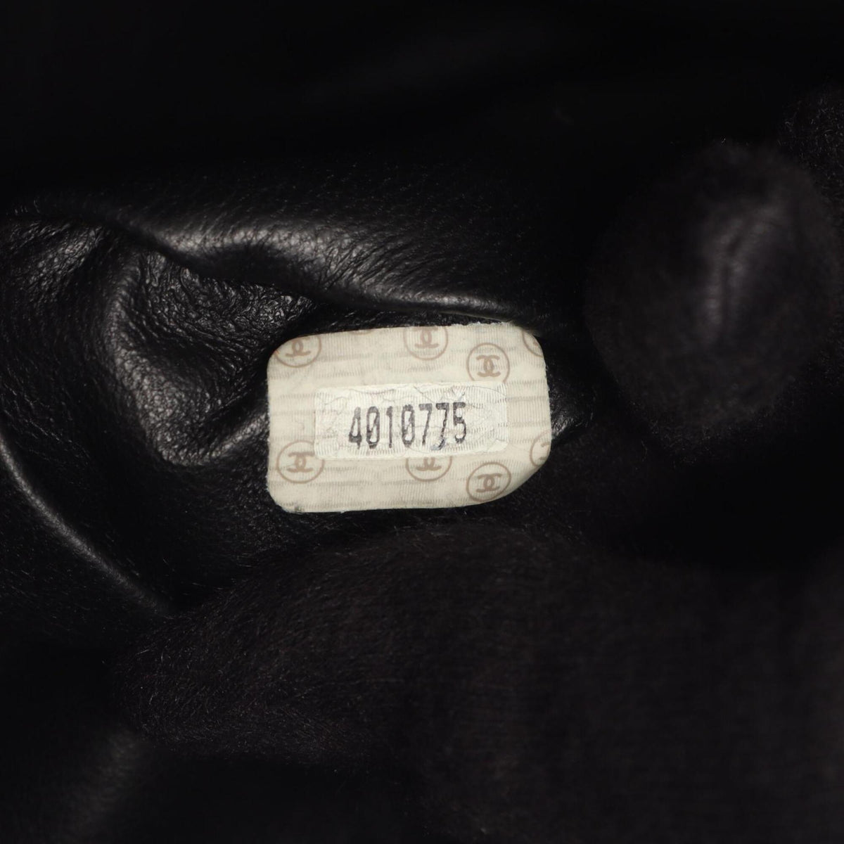 Chanel Black Leather Backpack Handbag (Pre-Owned)