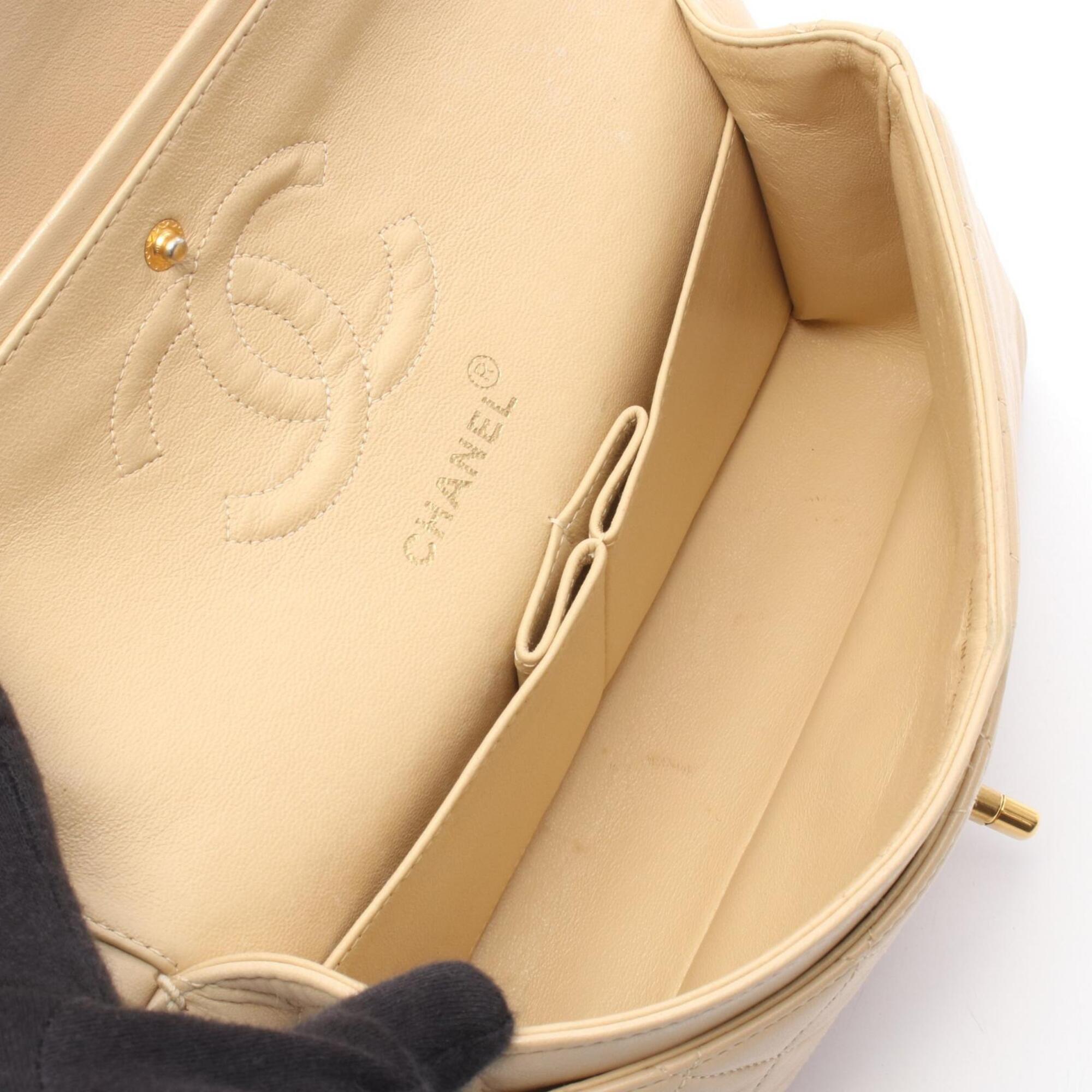 Chanel Beige Leather Handbag Shoulder Bag (Pre-Owned)