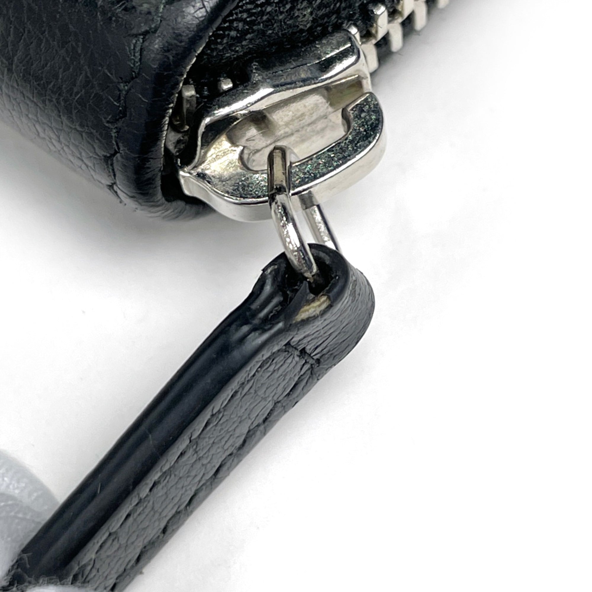 Chanel Black Leather Long Wallet (Bi-Fold) (Pre-Owned)