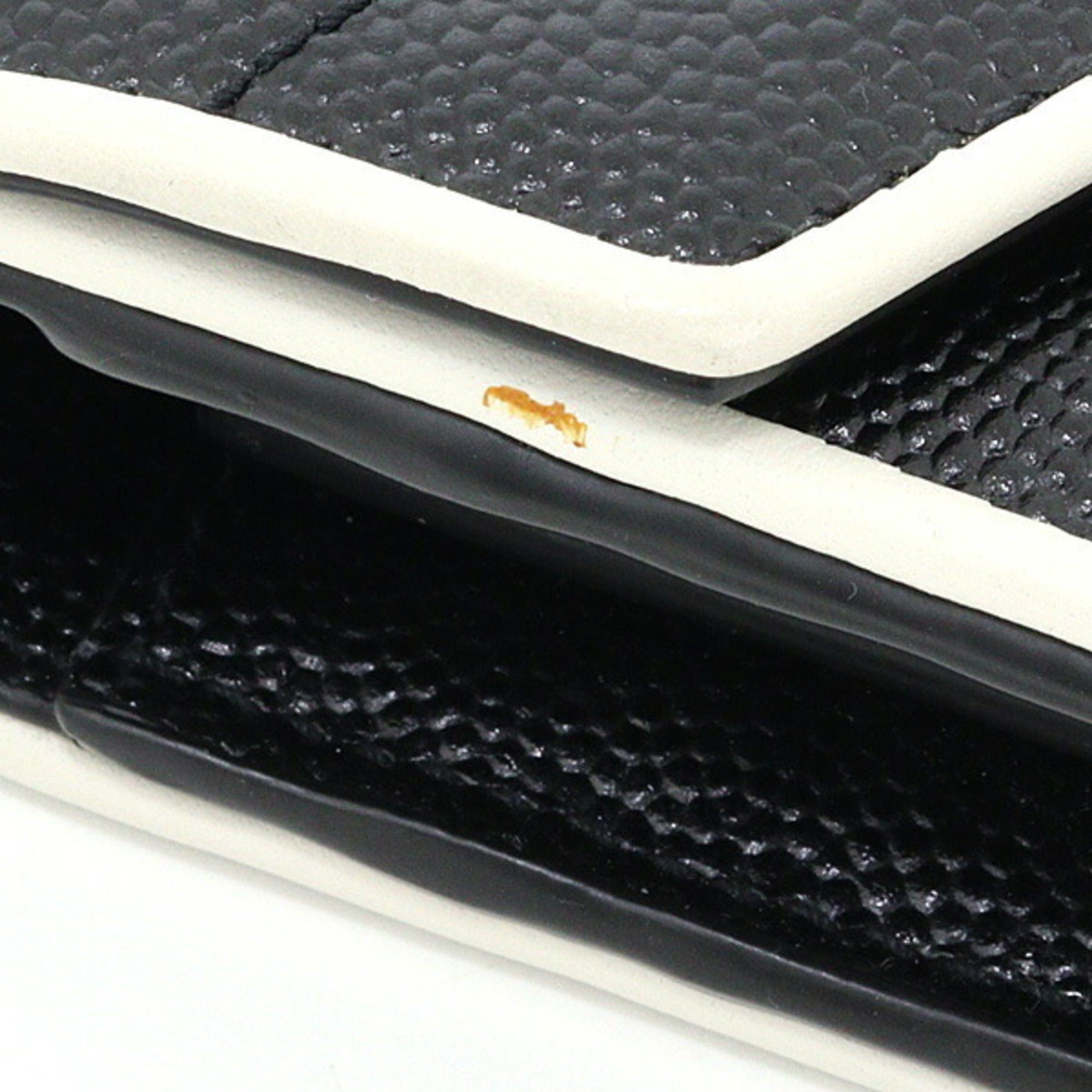 Saint Laurent Black White Leather Long Wallet (Bi-Fold) (Pre-Owned)