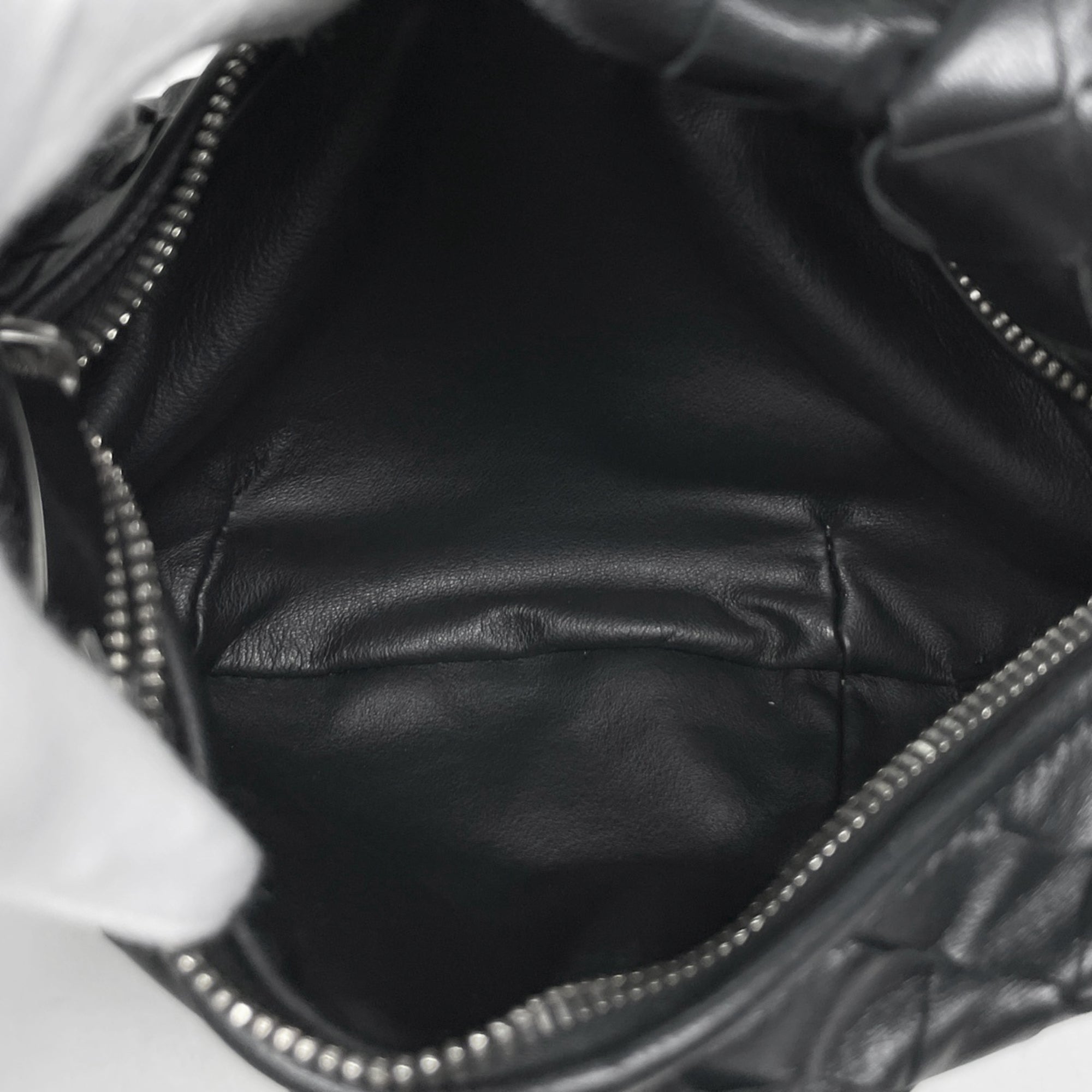 Bottega Veneta Black Intrecciato Handbag (Pre-Owned)