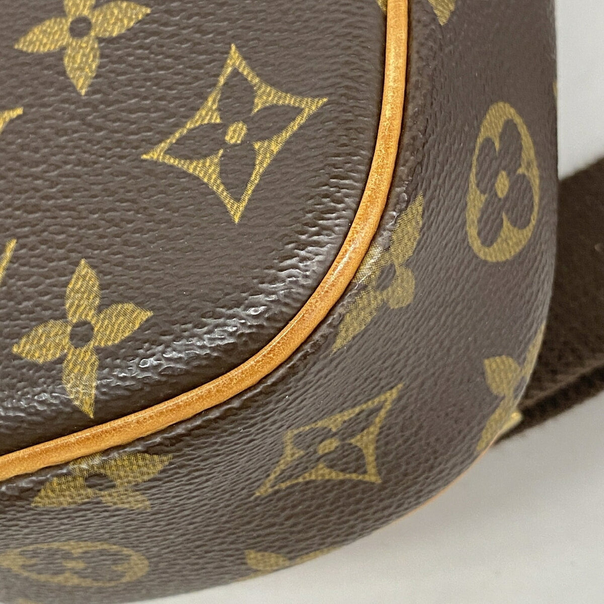 Louis Vuitton Brown Sling Bag (Pre-Owned)