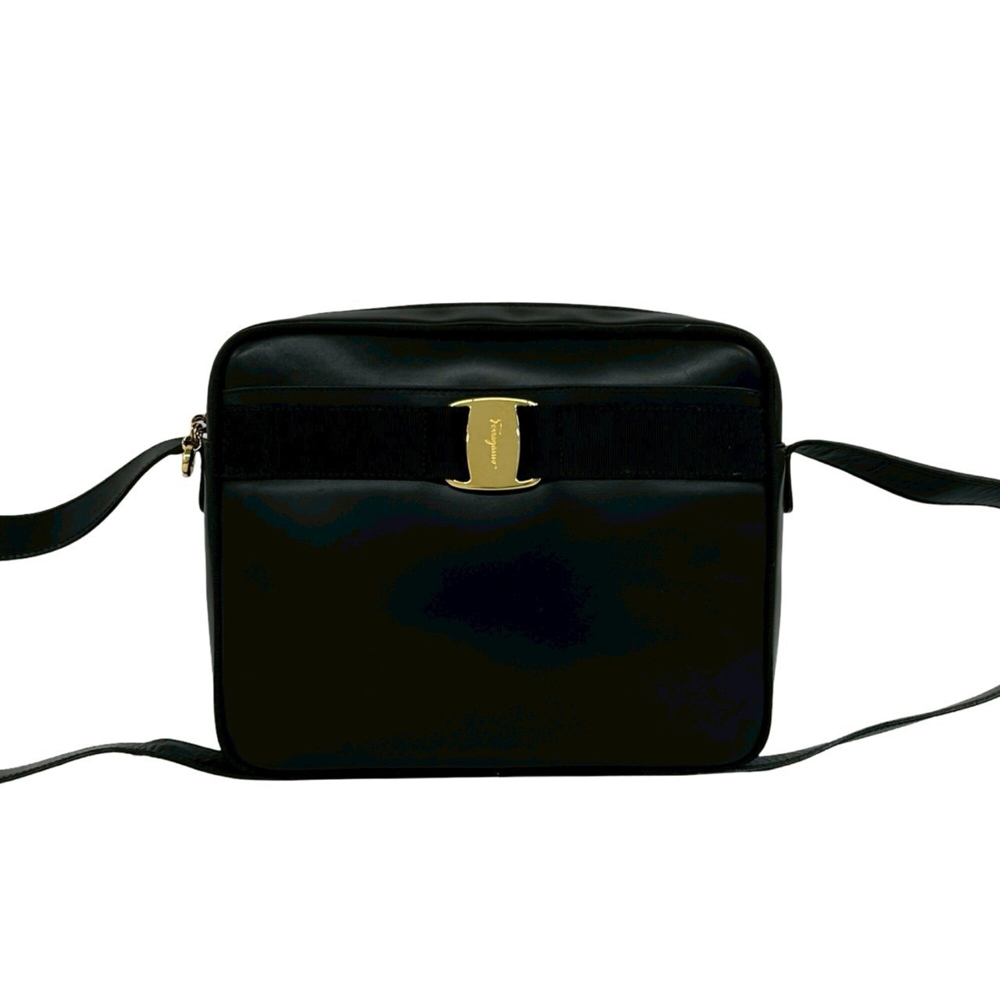 Salvatore Ferragamo Black Leather Pochette Shoulder Bag (Pre-Owned)