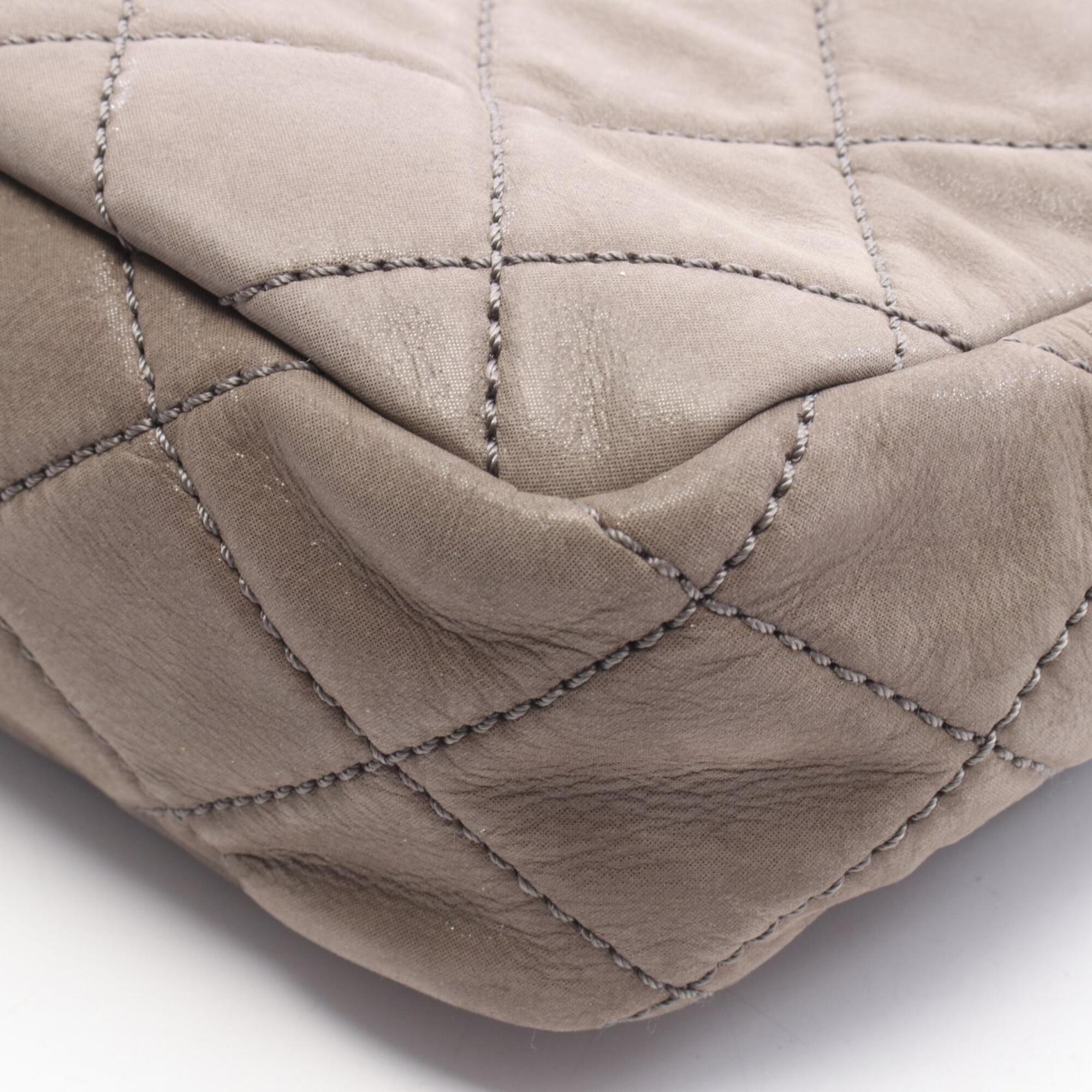 Chanel Khaki Leather Handbag Shoulder Bag (Pre-Owned)