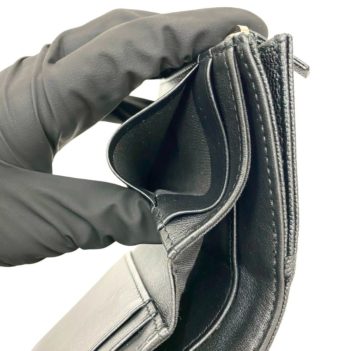 Chanel Black Grained Calfskin Wallet (Tri-Fold) (Pre-Owned)