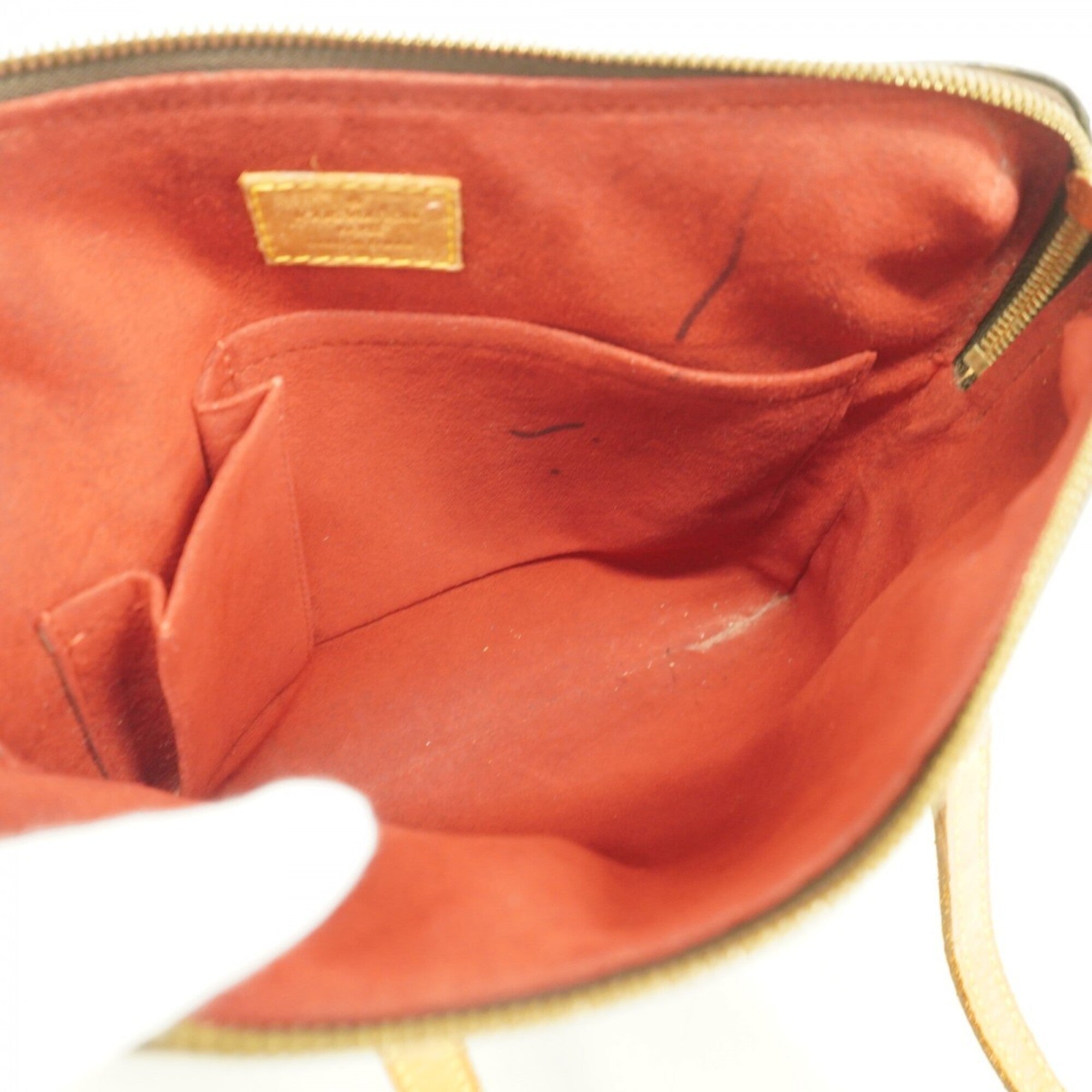 Louis Vuitton Brown Shoulder Bag (Pre-Owned)