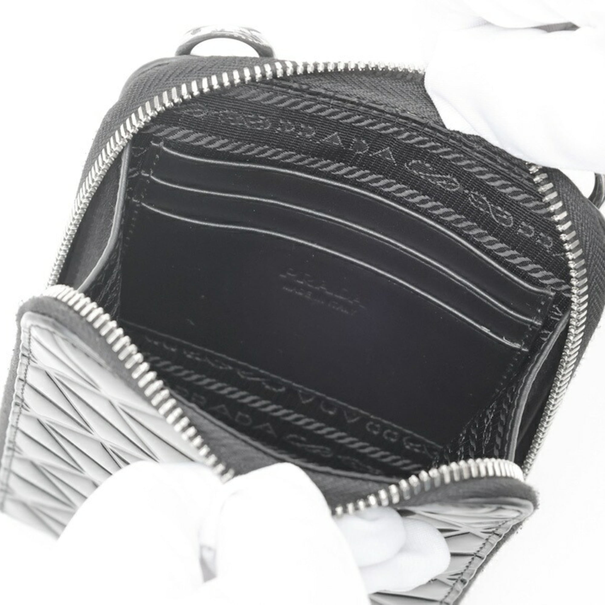 Prada Black Patent Leather Pouch (Pre-Owned)