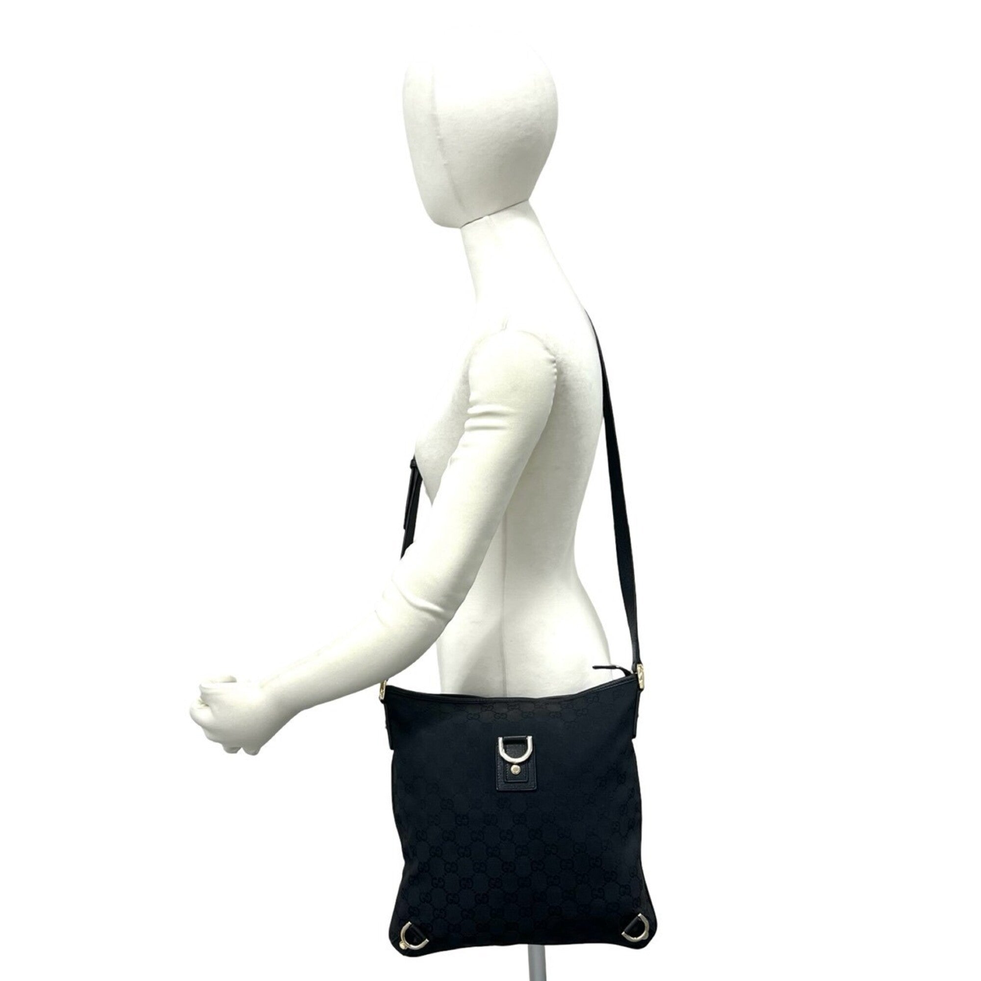 Gucci Black Canvas Shoulder Bag (Pre-Owned)