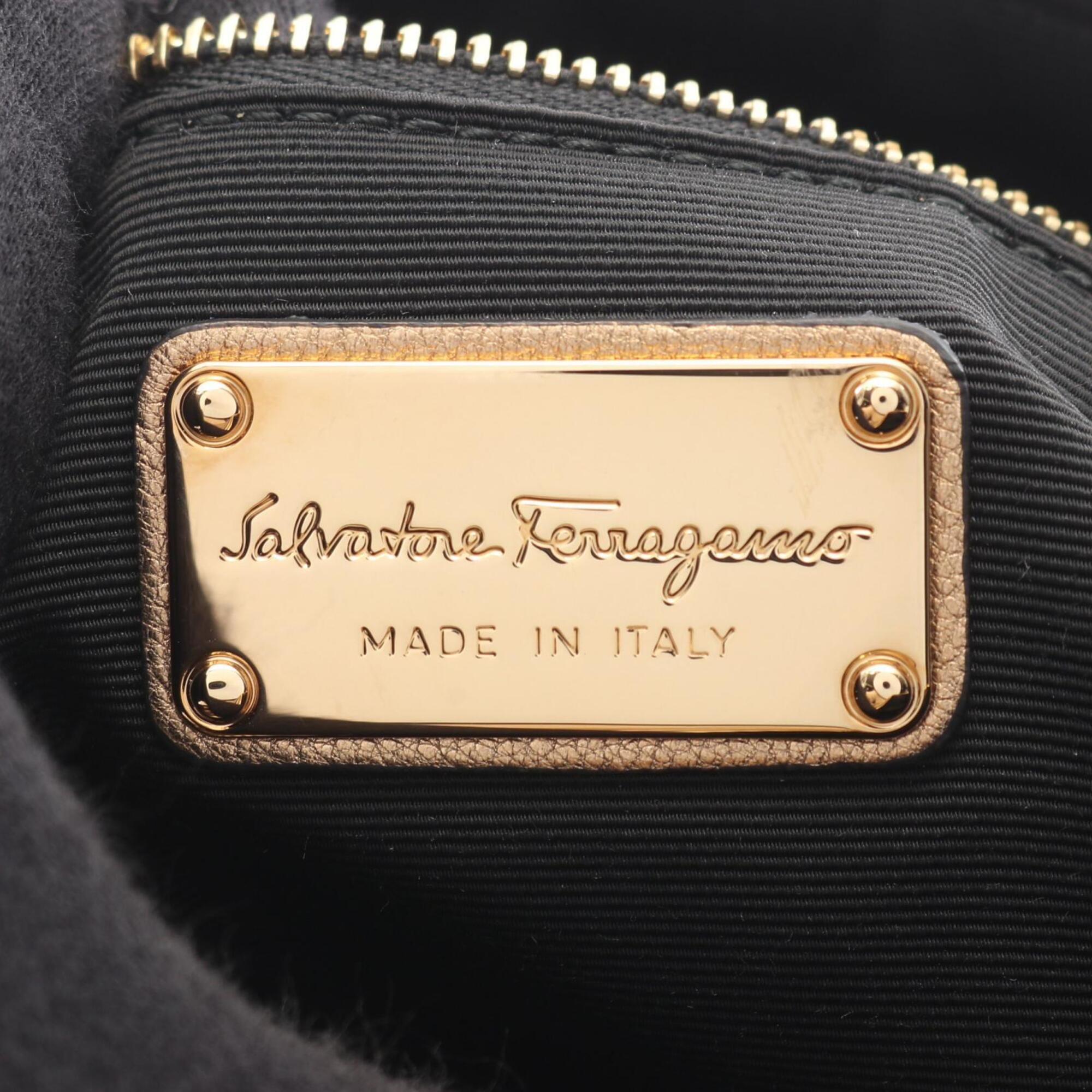 Salvatore Ferragamo Gold Leather Handbag (Pre-Owned)