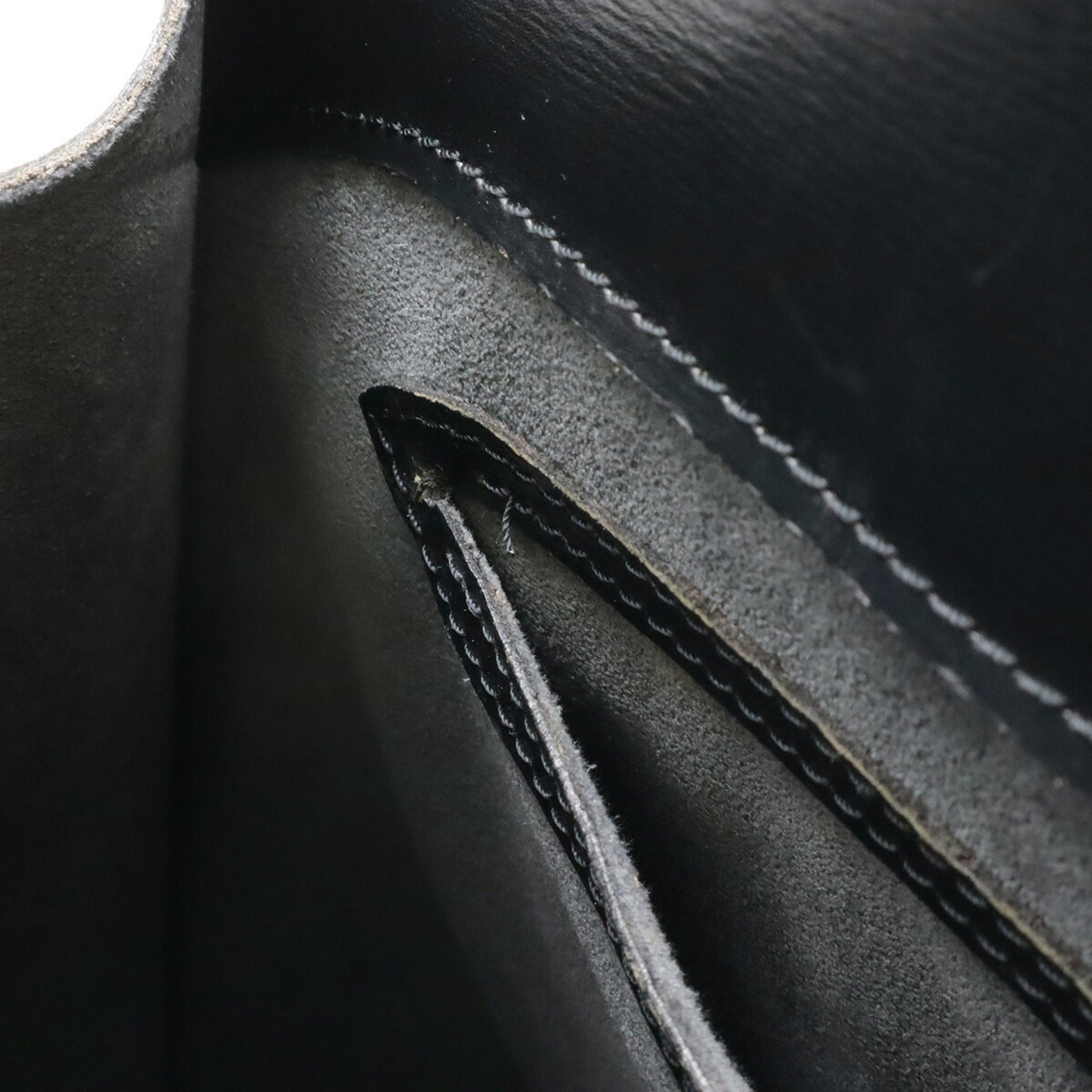 Louis Vuitton Epi Black Noir Epi Leather Shoulder Bag (Pre-Owned)