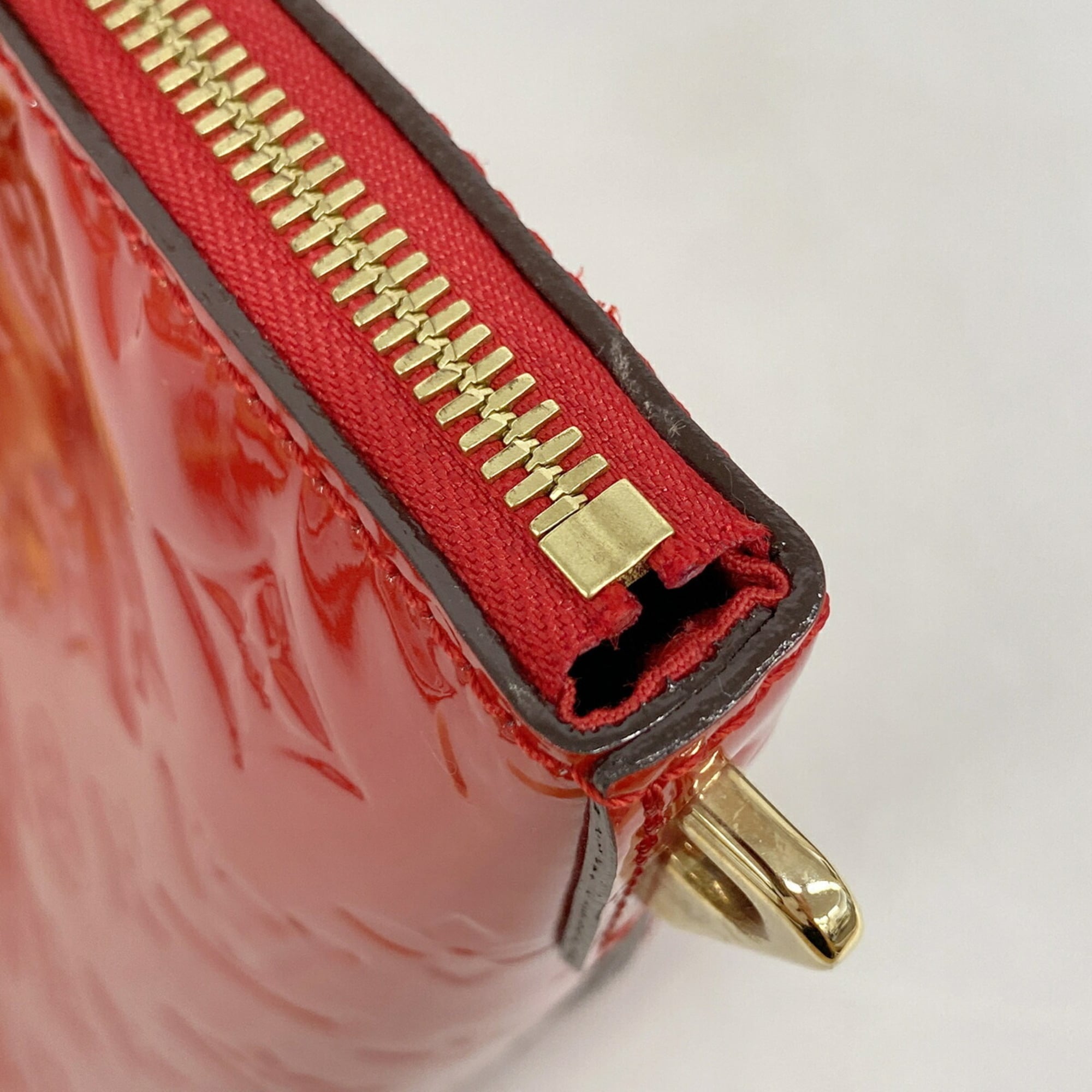 Louis Vuitton Cerise Handbag (Pre-Owned)