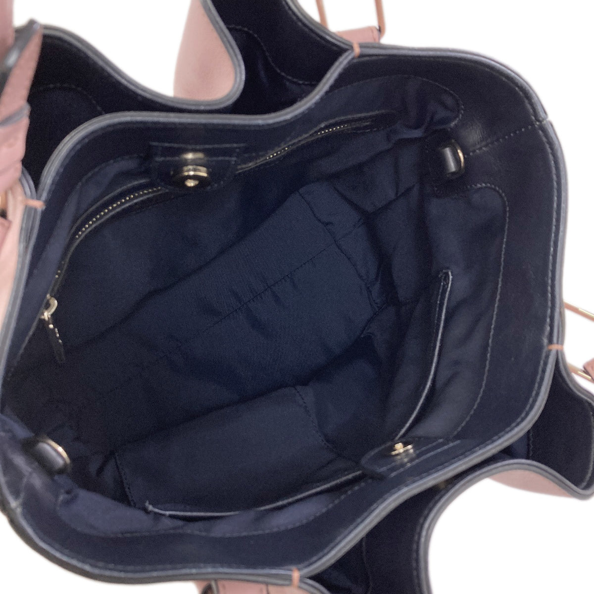 Tod's Pink Leather Handbag (Pre-Owned)