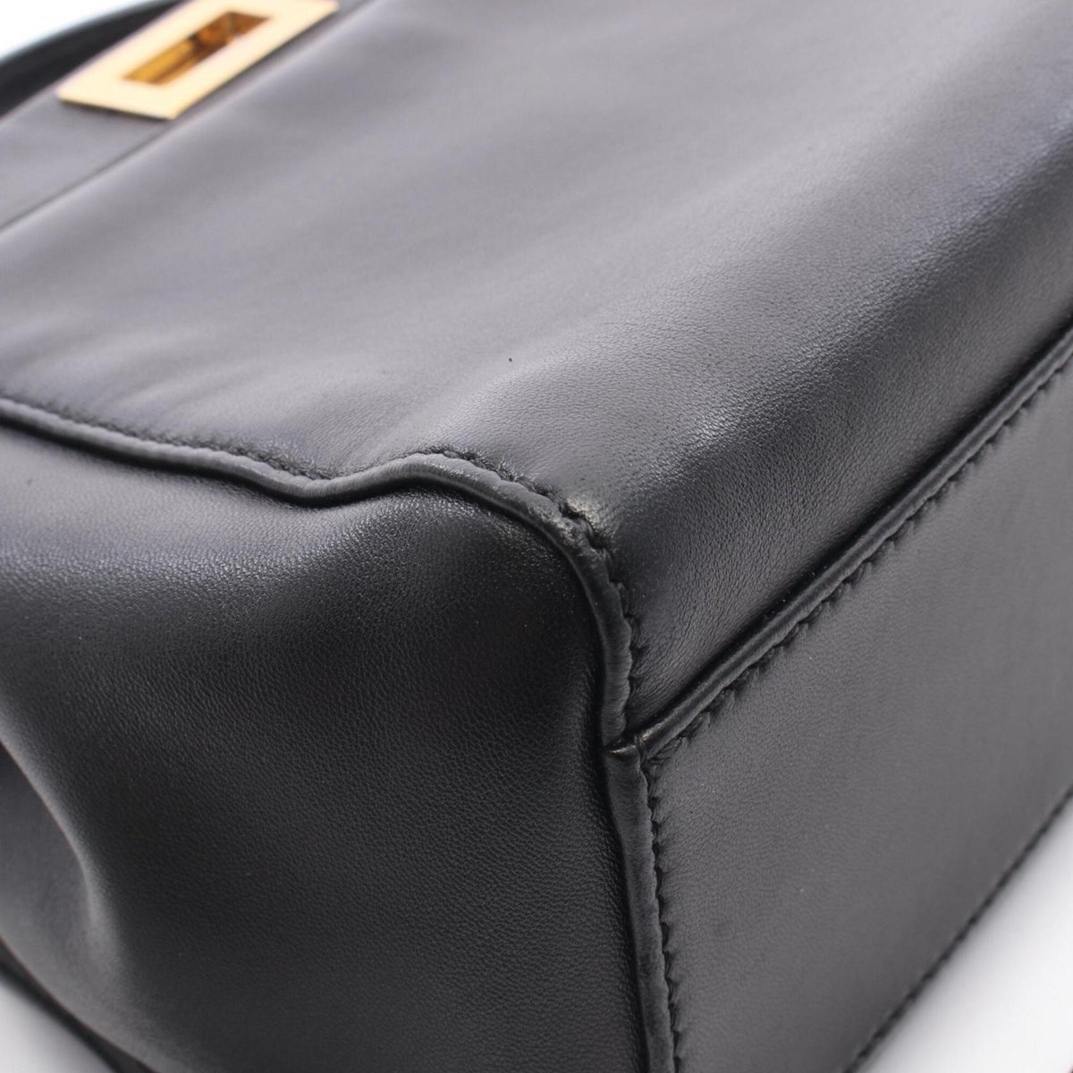 Fendi Black Leather Handbag (Pre-Owned)