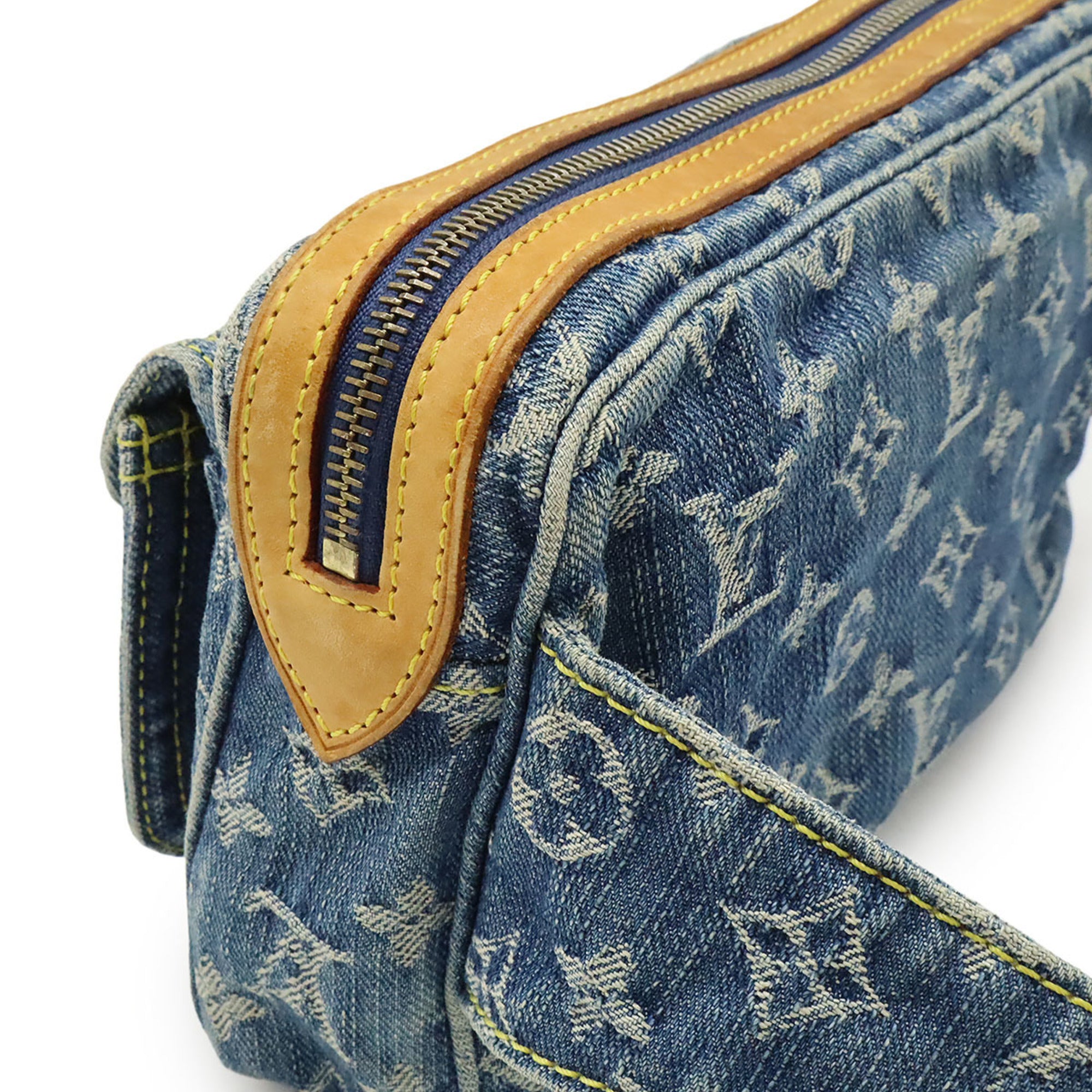 Louis Vuitton Blue Monogram Denim Fanny Pack Sling Bag (Pre-Owned)
